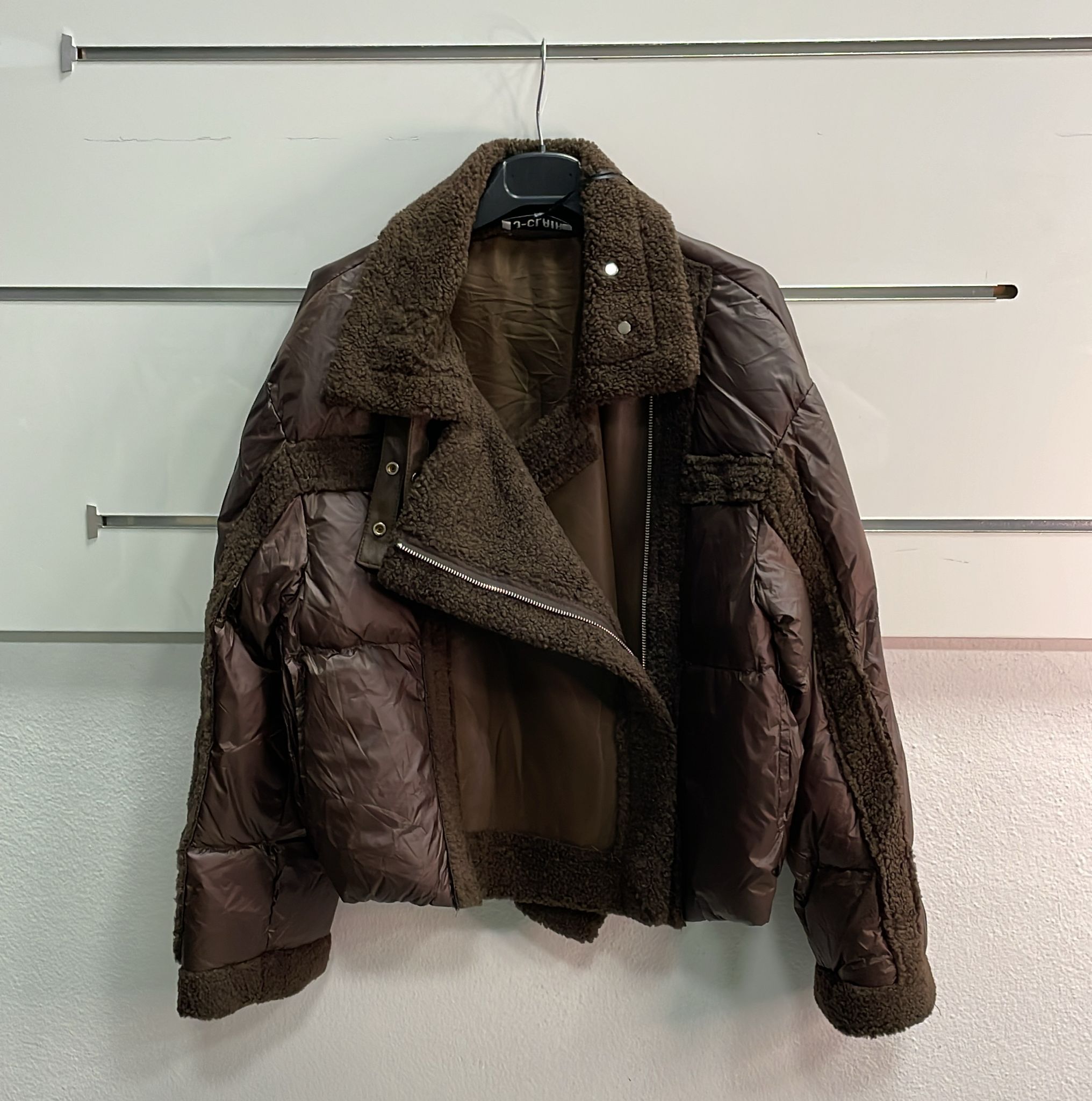 Joie Clair (J-Clair)