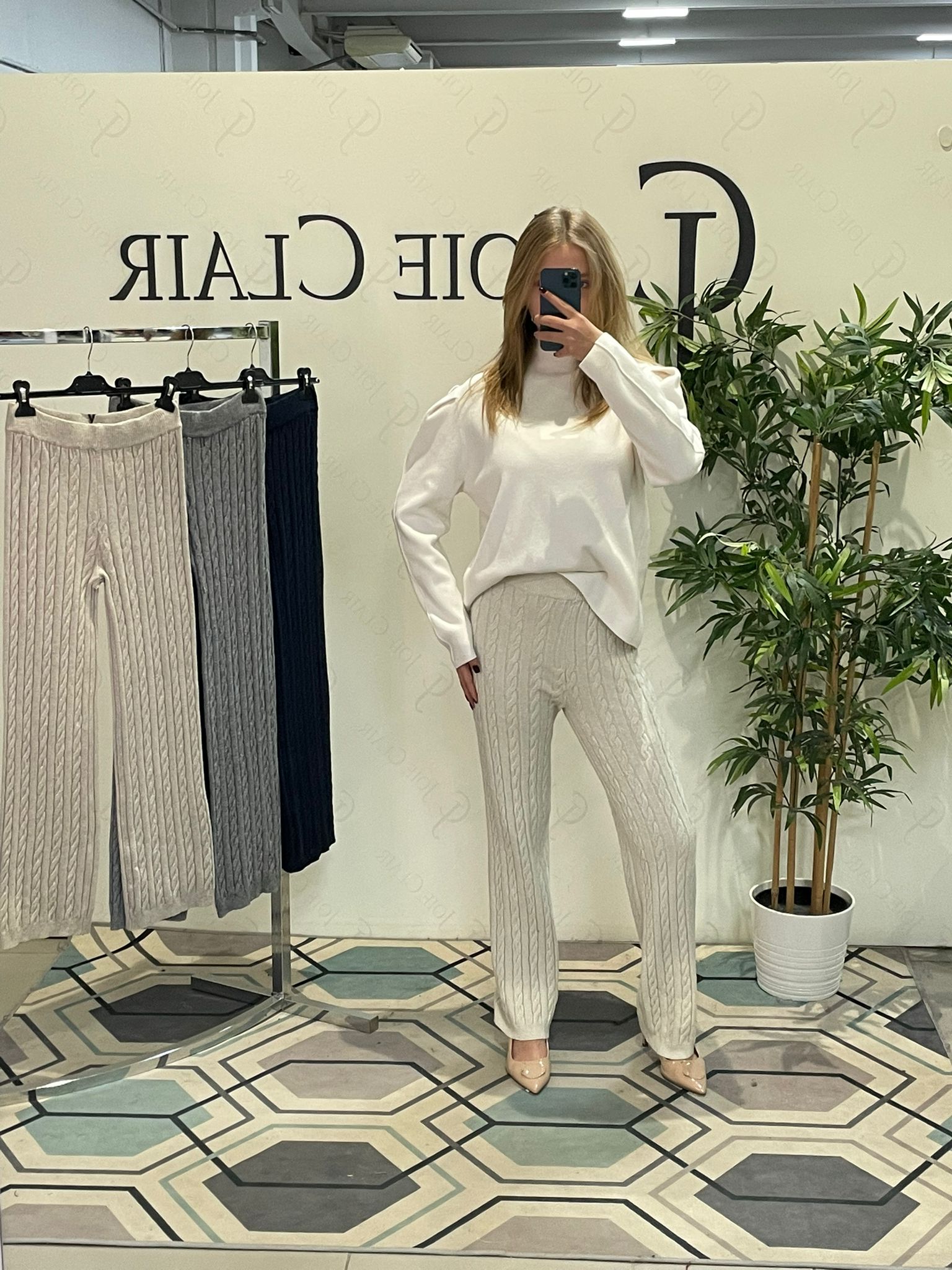 Joie Clair (J-Clair)