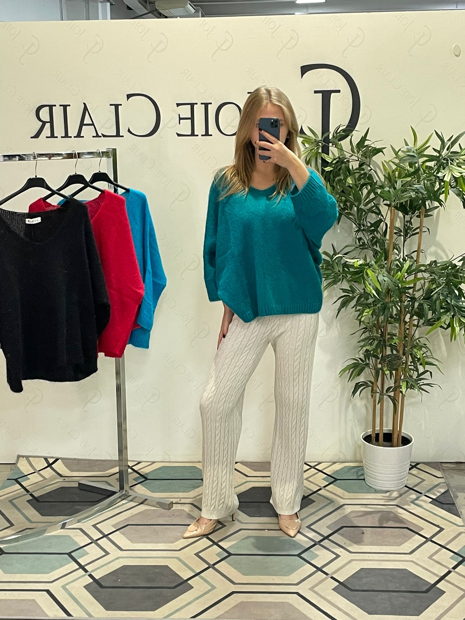 Joie Clair (J-Clair)