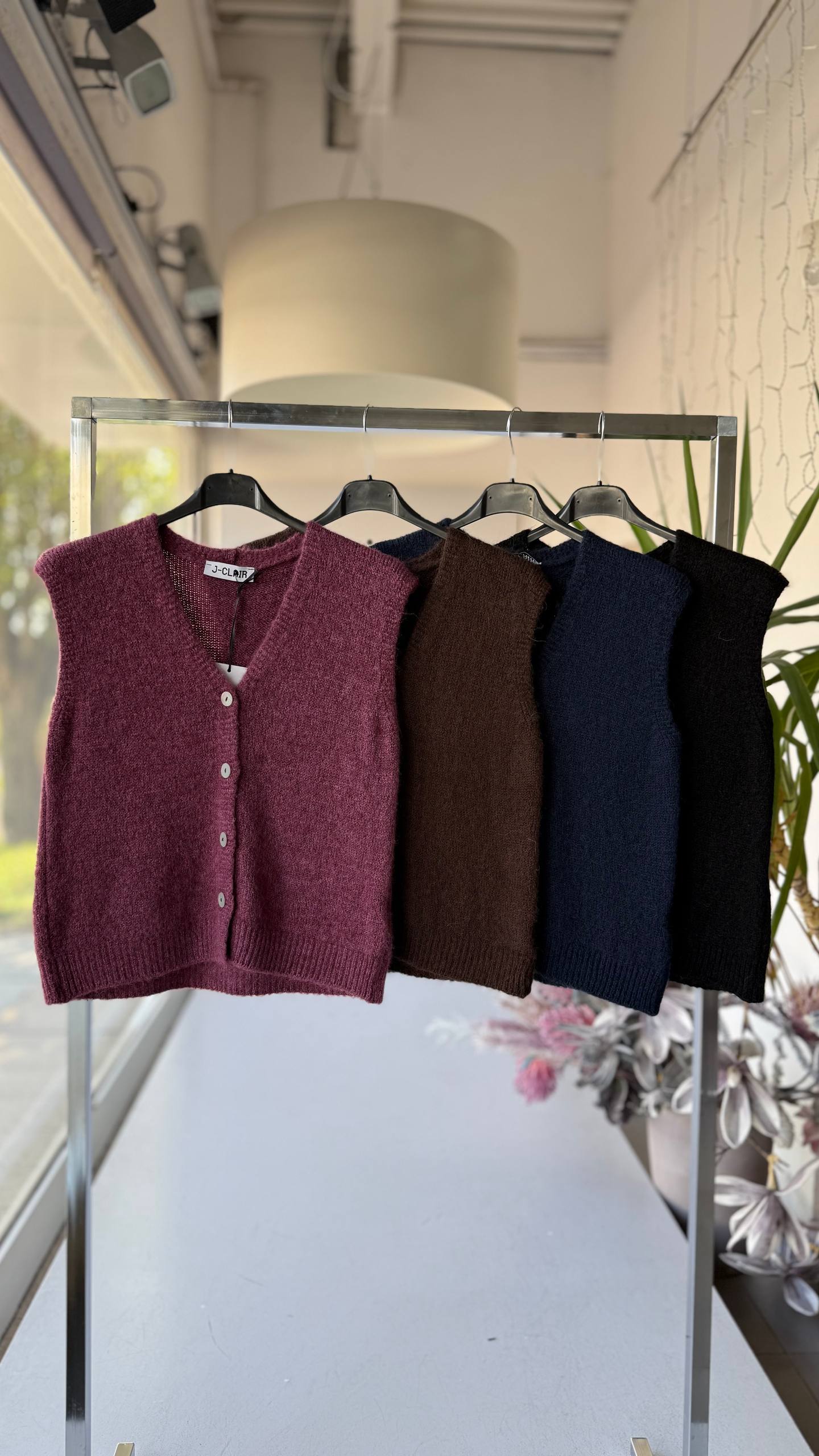 Фото Joie Clair (J-Clair)