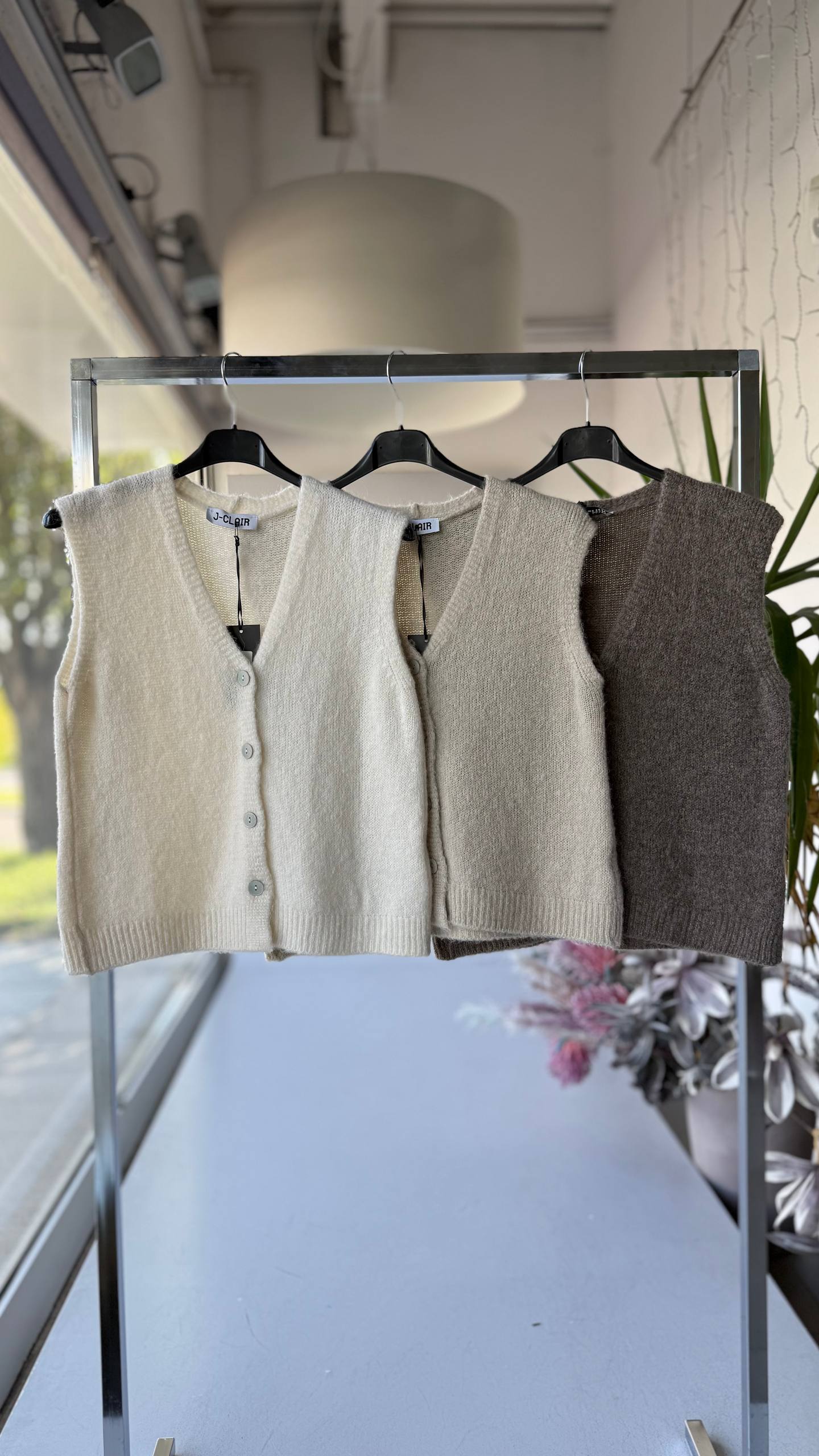 Фото Joie Clair (J-Clair)