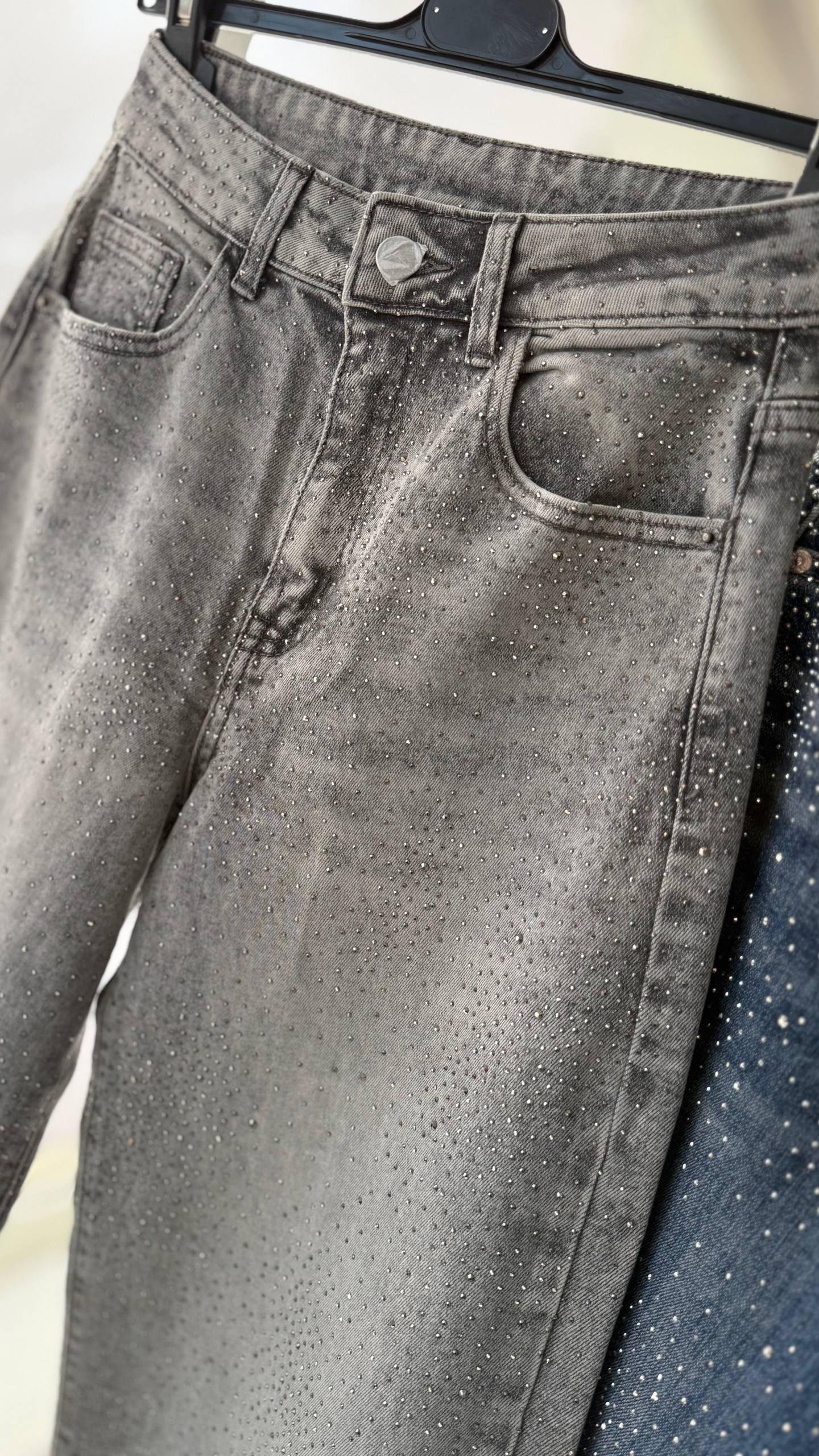 Joie Clair (J-Clair)