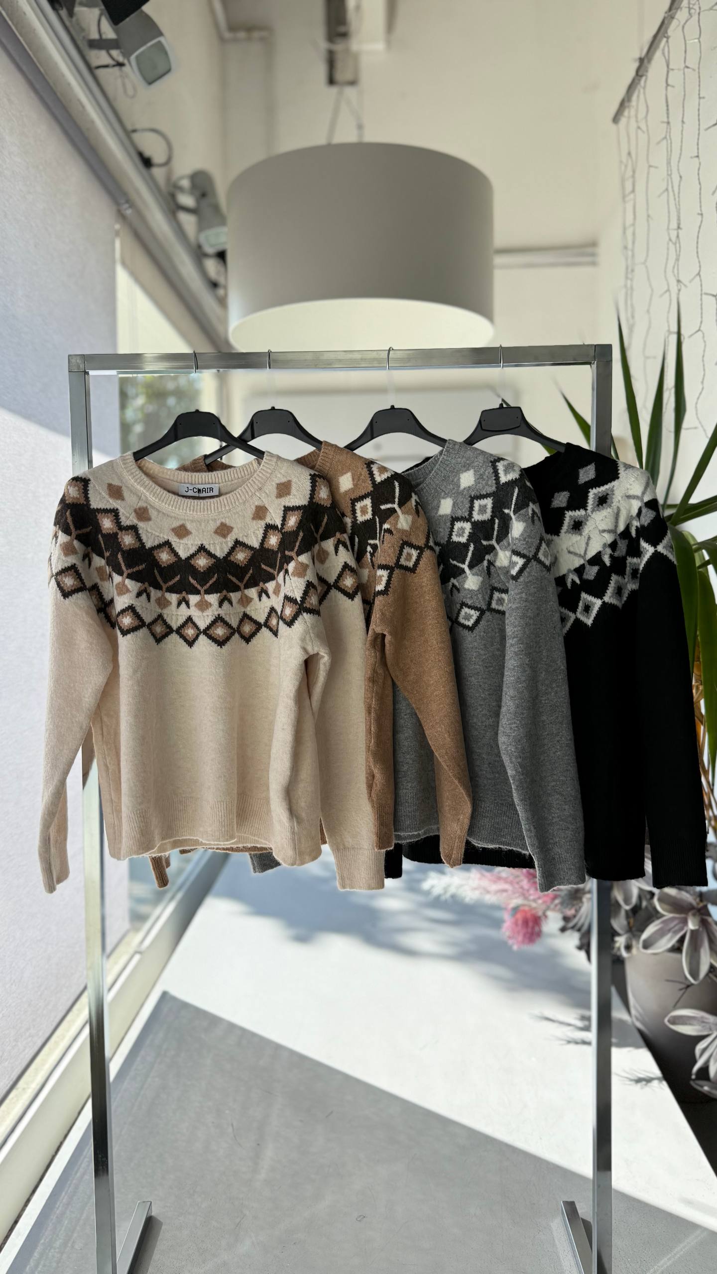 Фото Joie Clair (J-Clair)