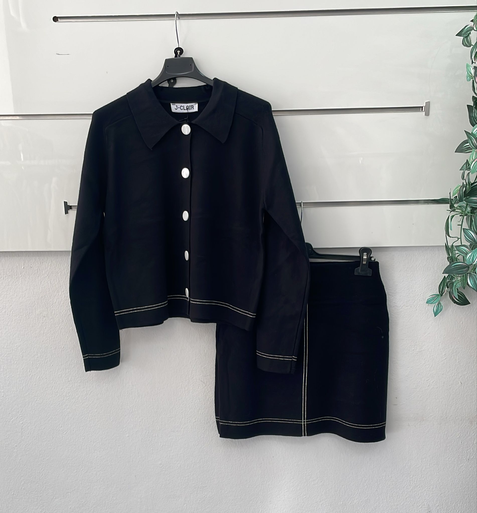 Joie Clair (J-Clair)