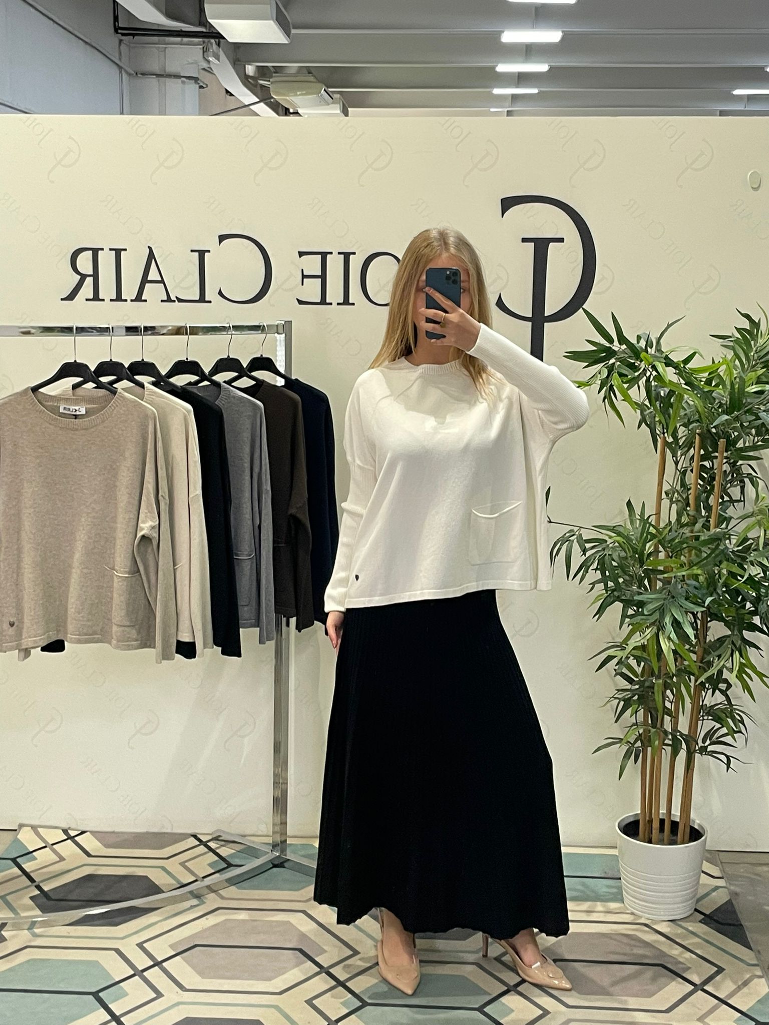 Joie Clair (J-Clair)