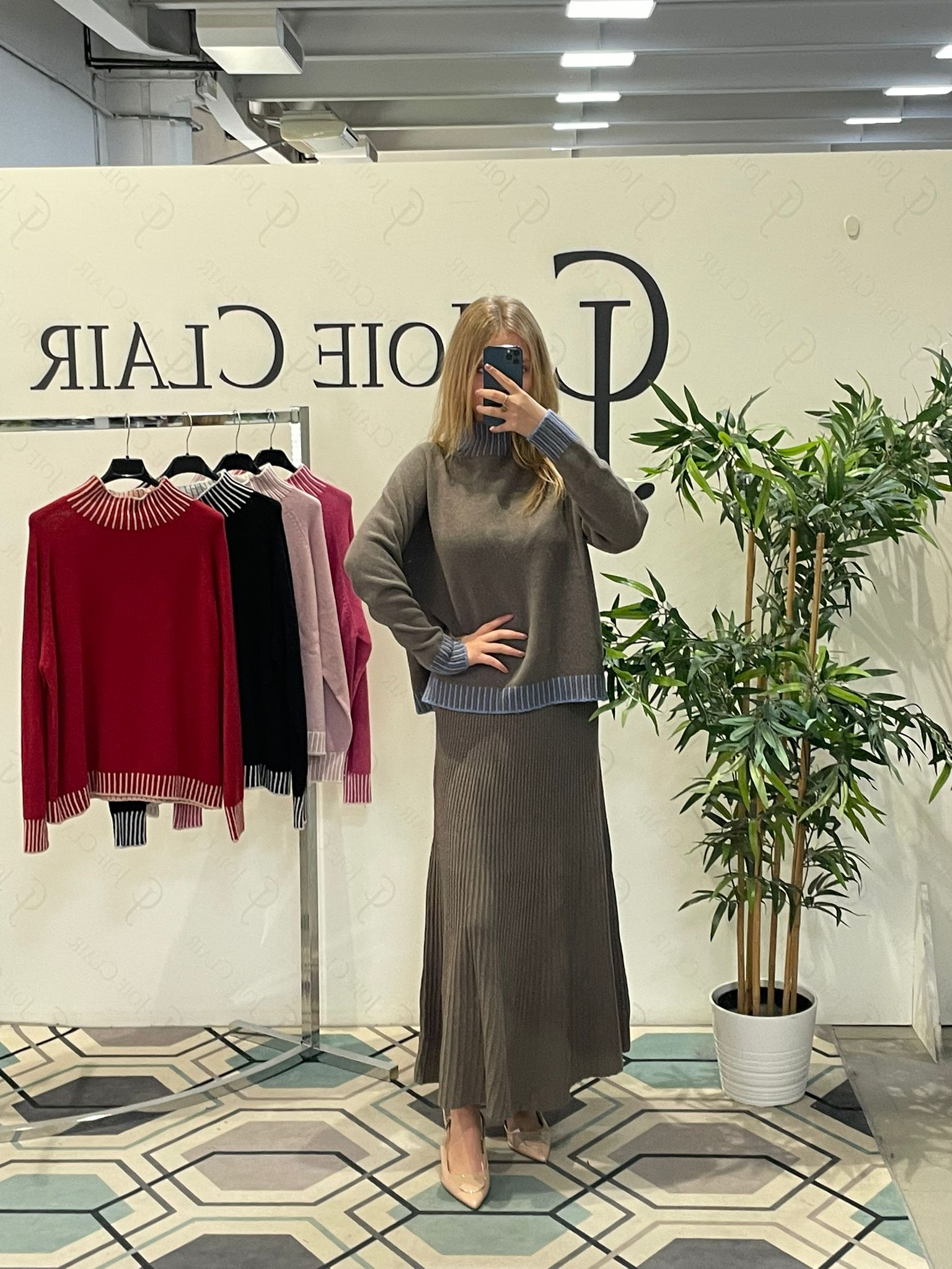 Joie Clair (J-Clair)