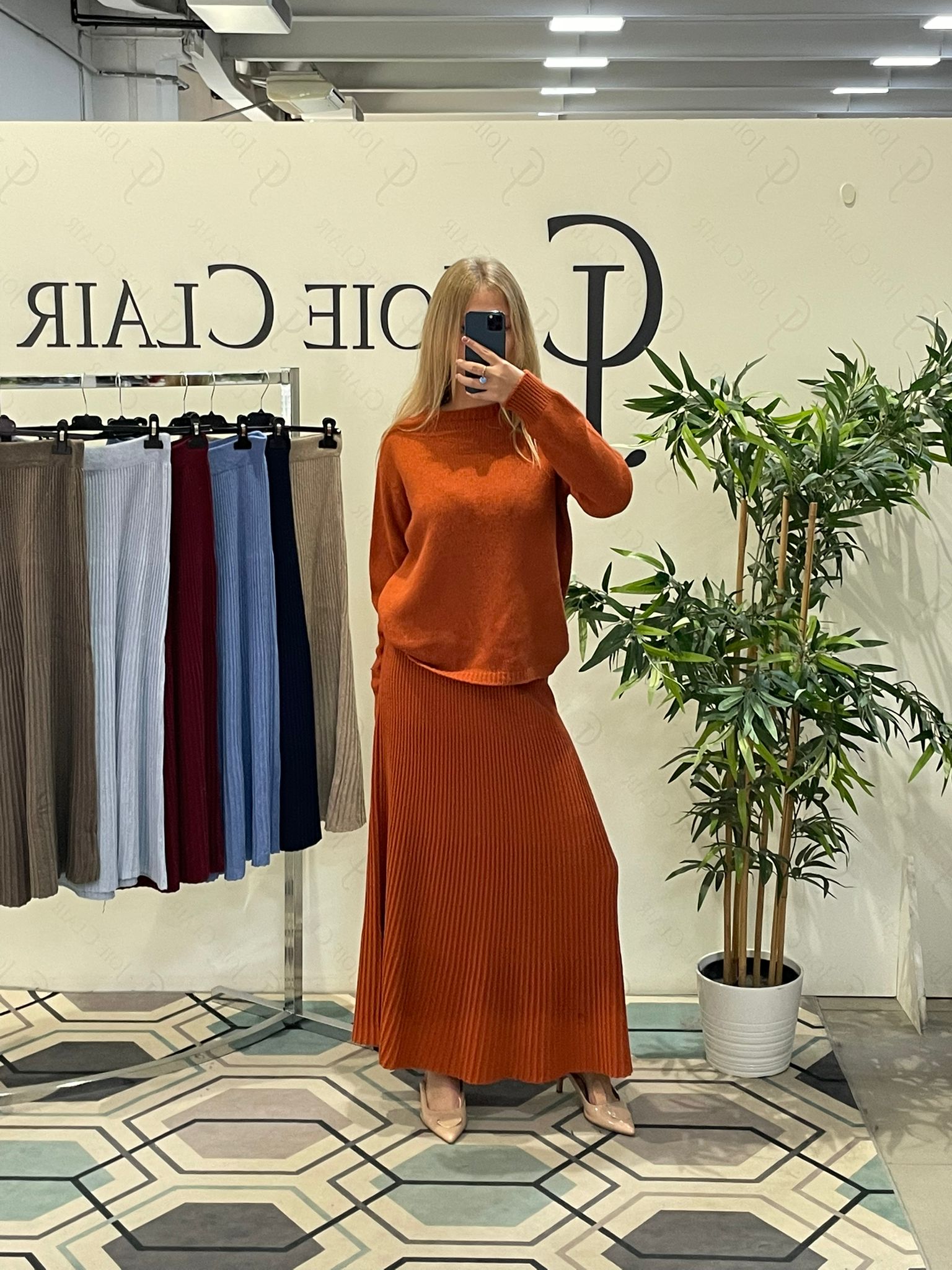 Joie Clair (J-Clair)