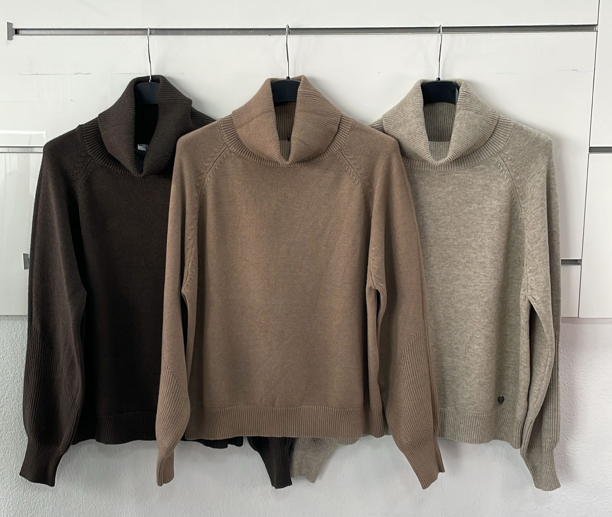 Фото Joie Clair (J-Clair)