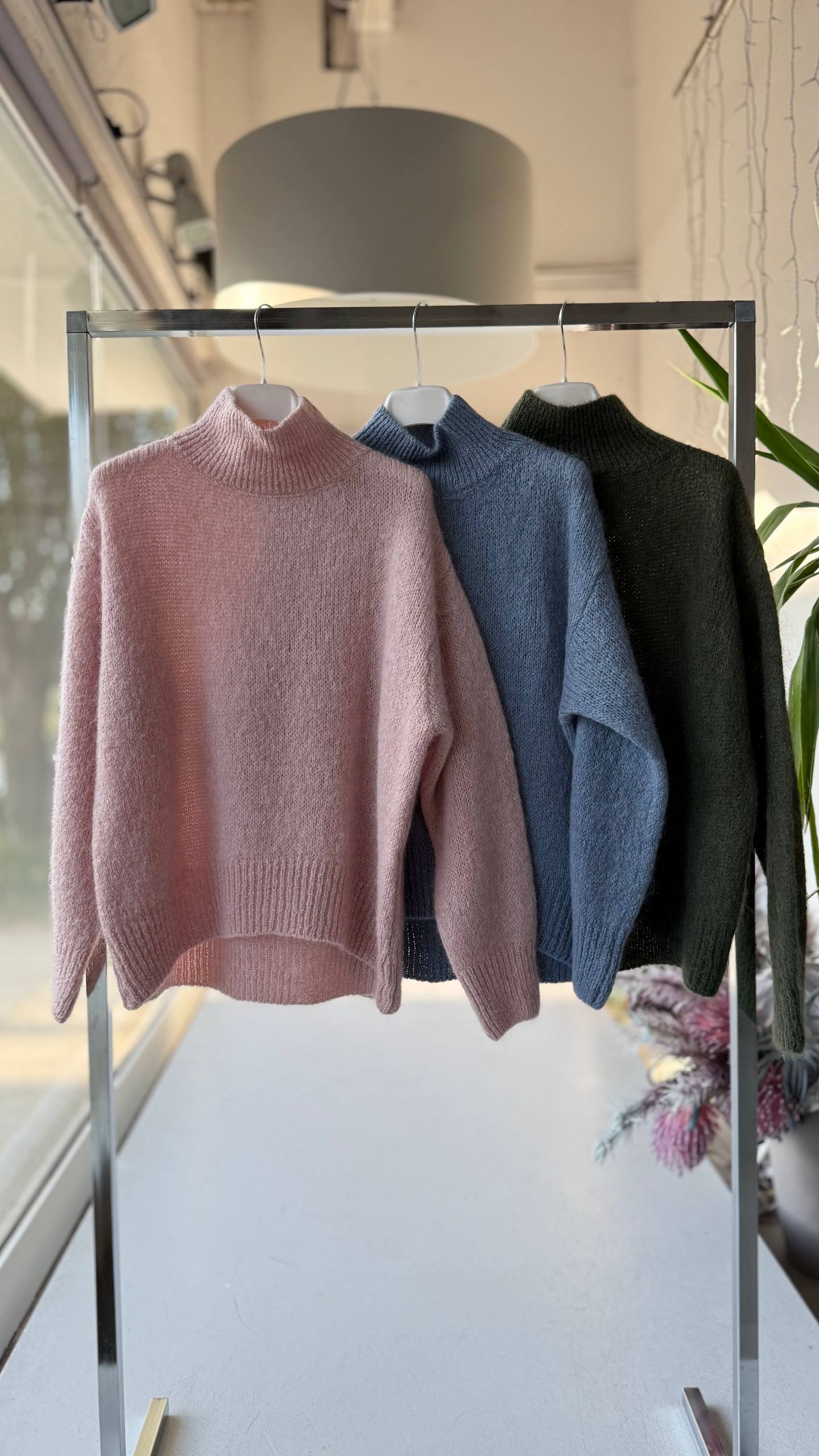 Фото Joie Clair (J-Clair)