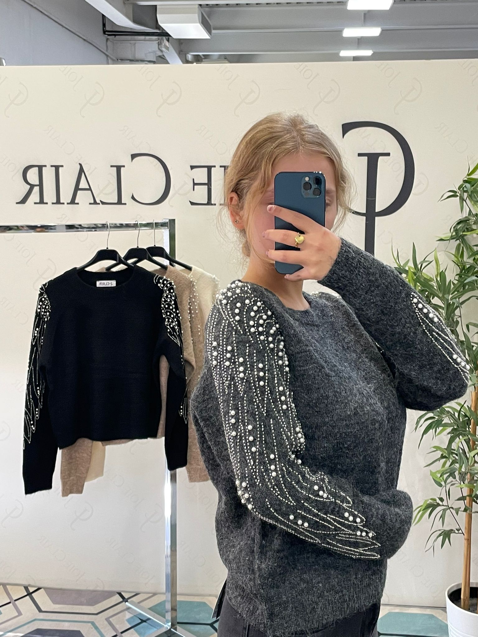 Фото Joie Clair (J-Clair)