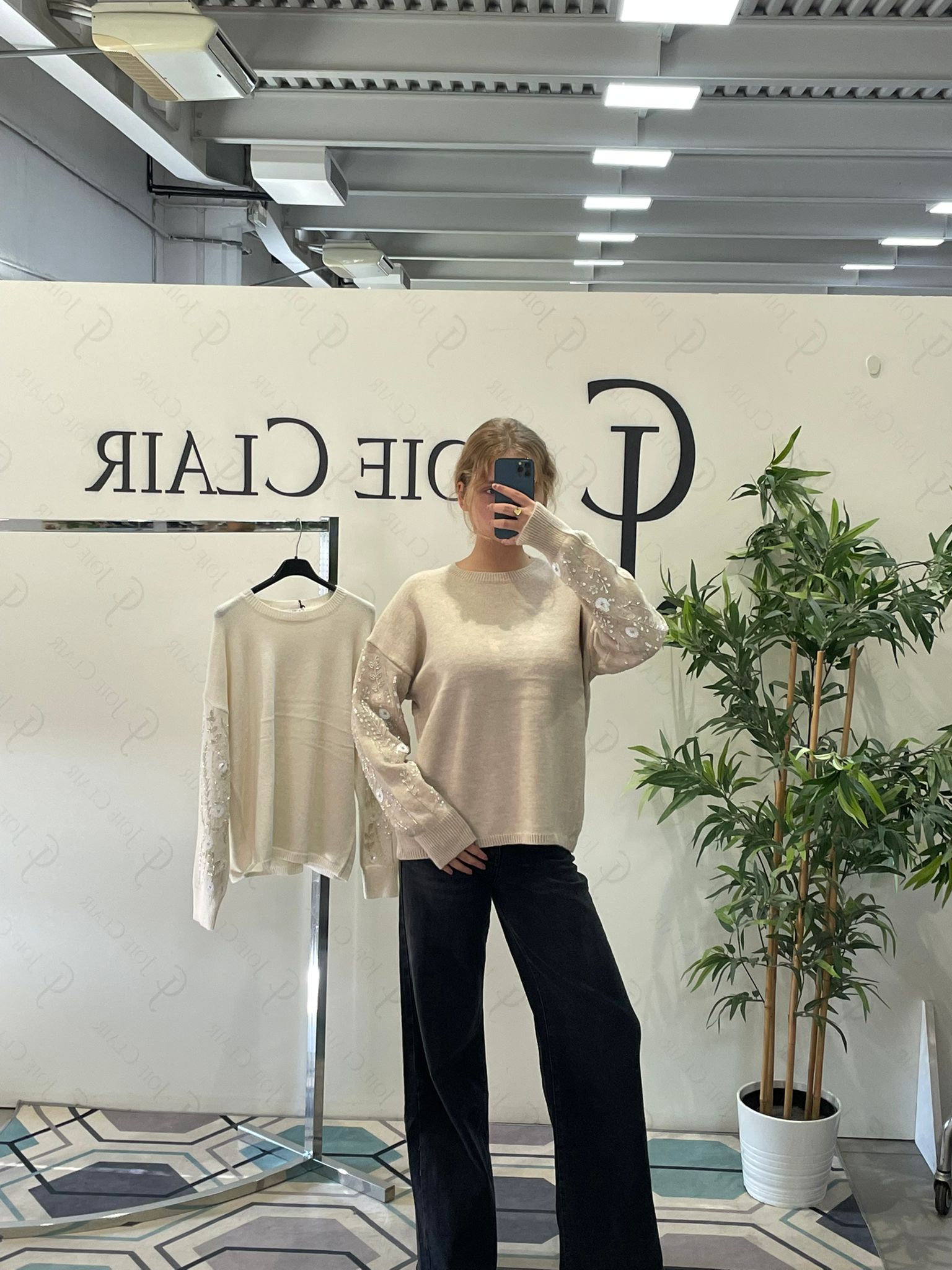 Фото Joie Clair (J-Clair)