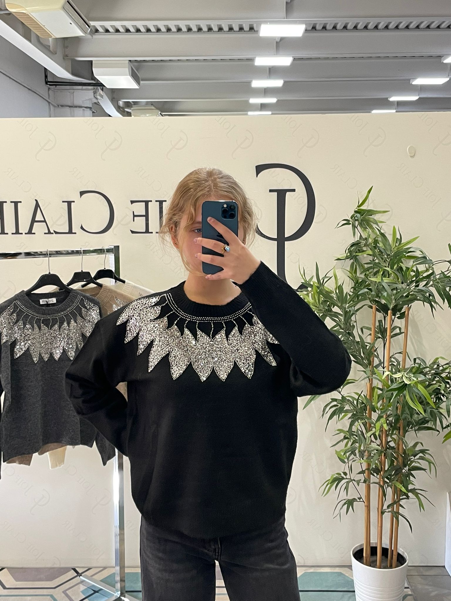 Фото Joie Clair (J-Clair)