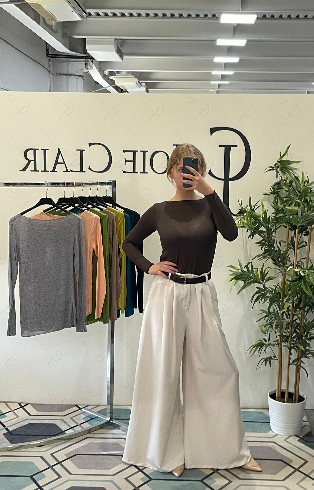 Фото Joie Clair (J-Clair)