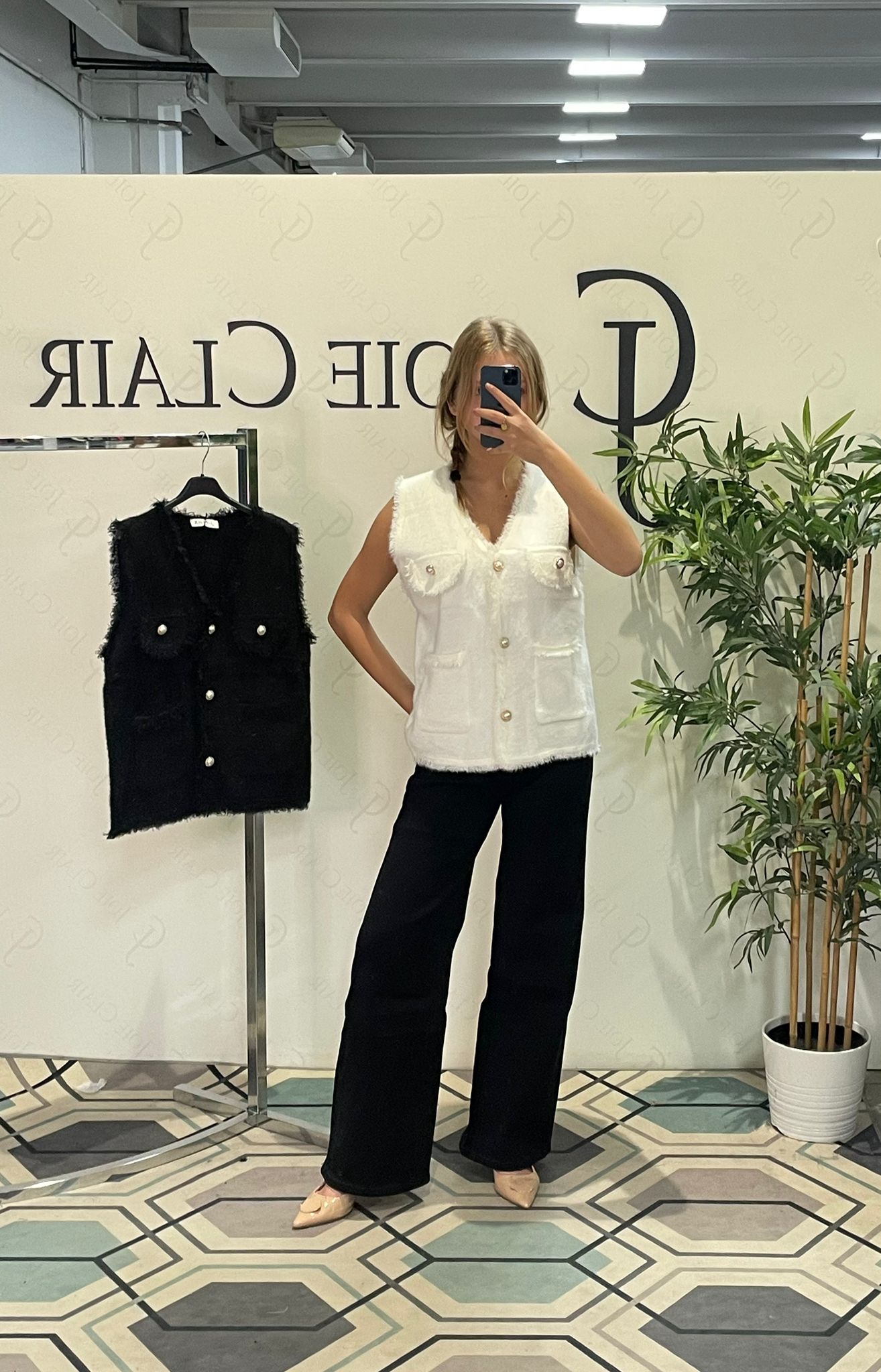 Фото Joie Clair (J-Clair)