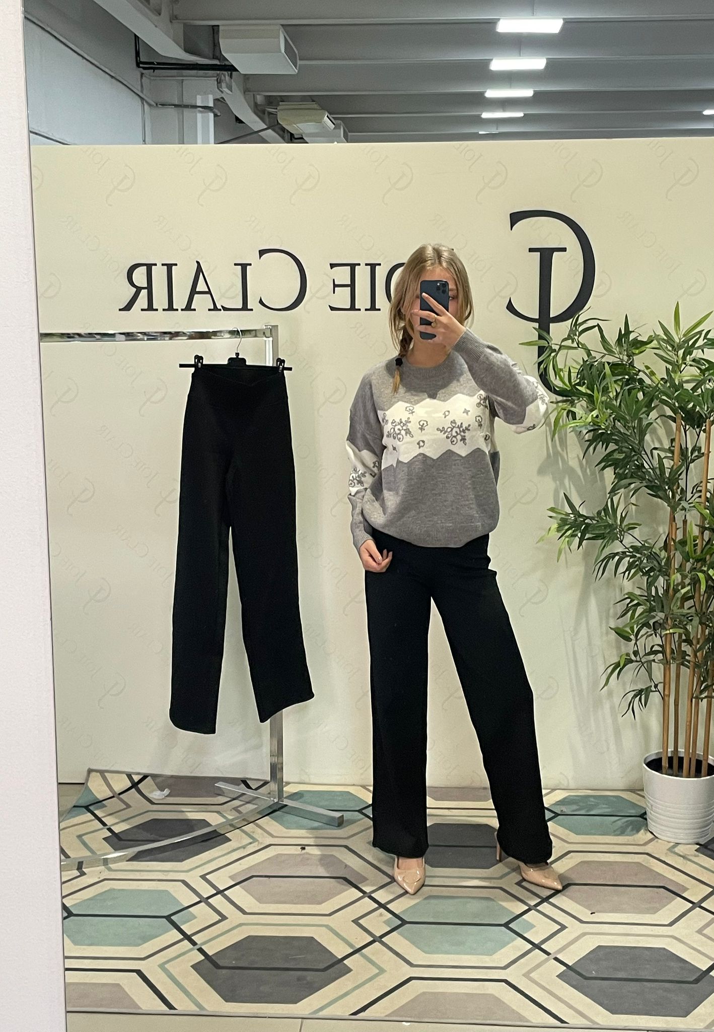 Фото Joie Clair (J-Clair)