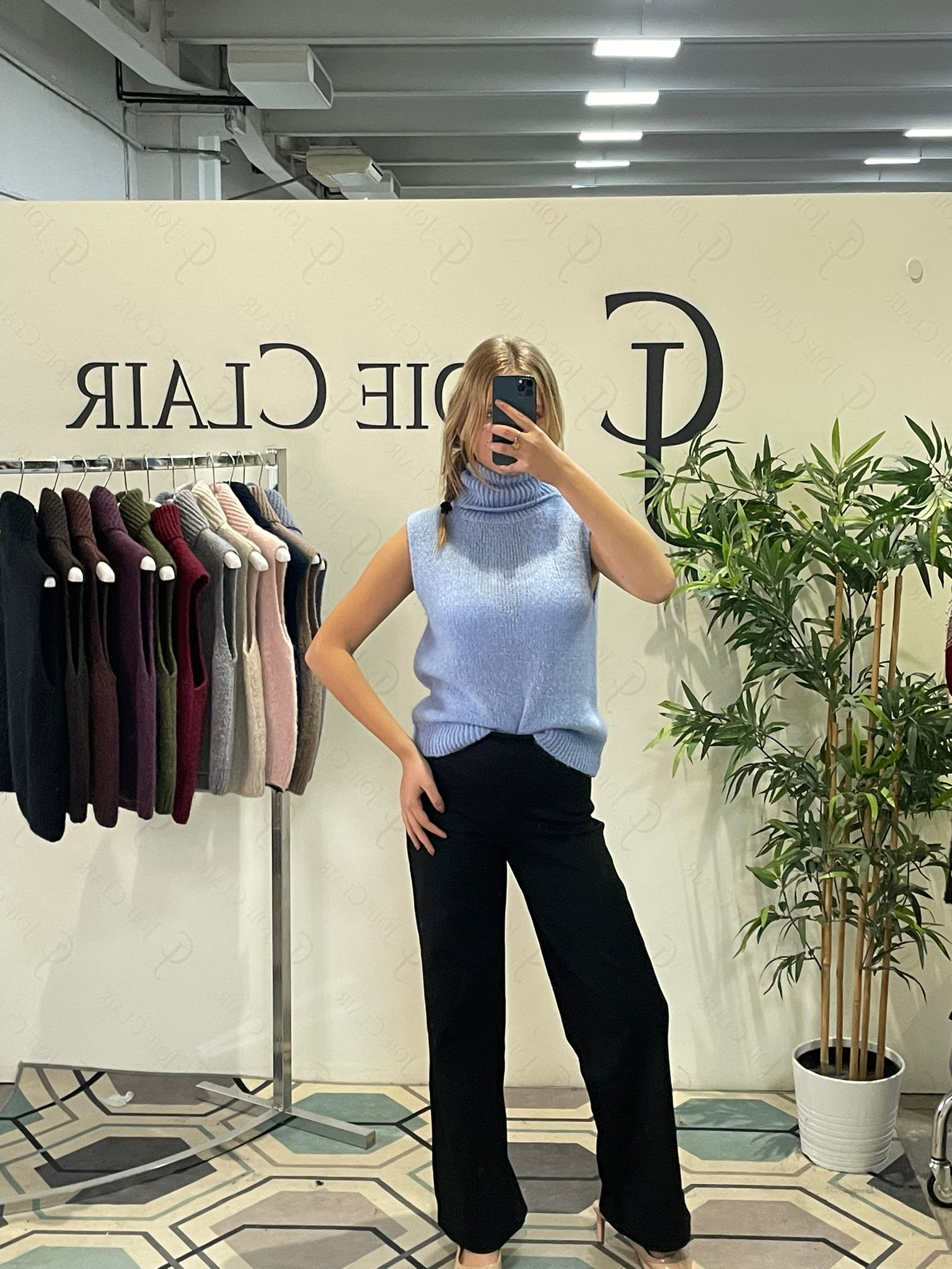 Фото Joie Clair (J-Clair)