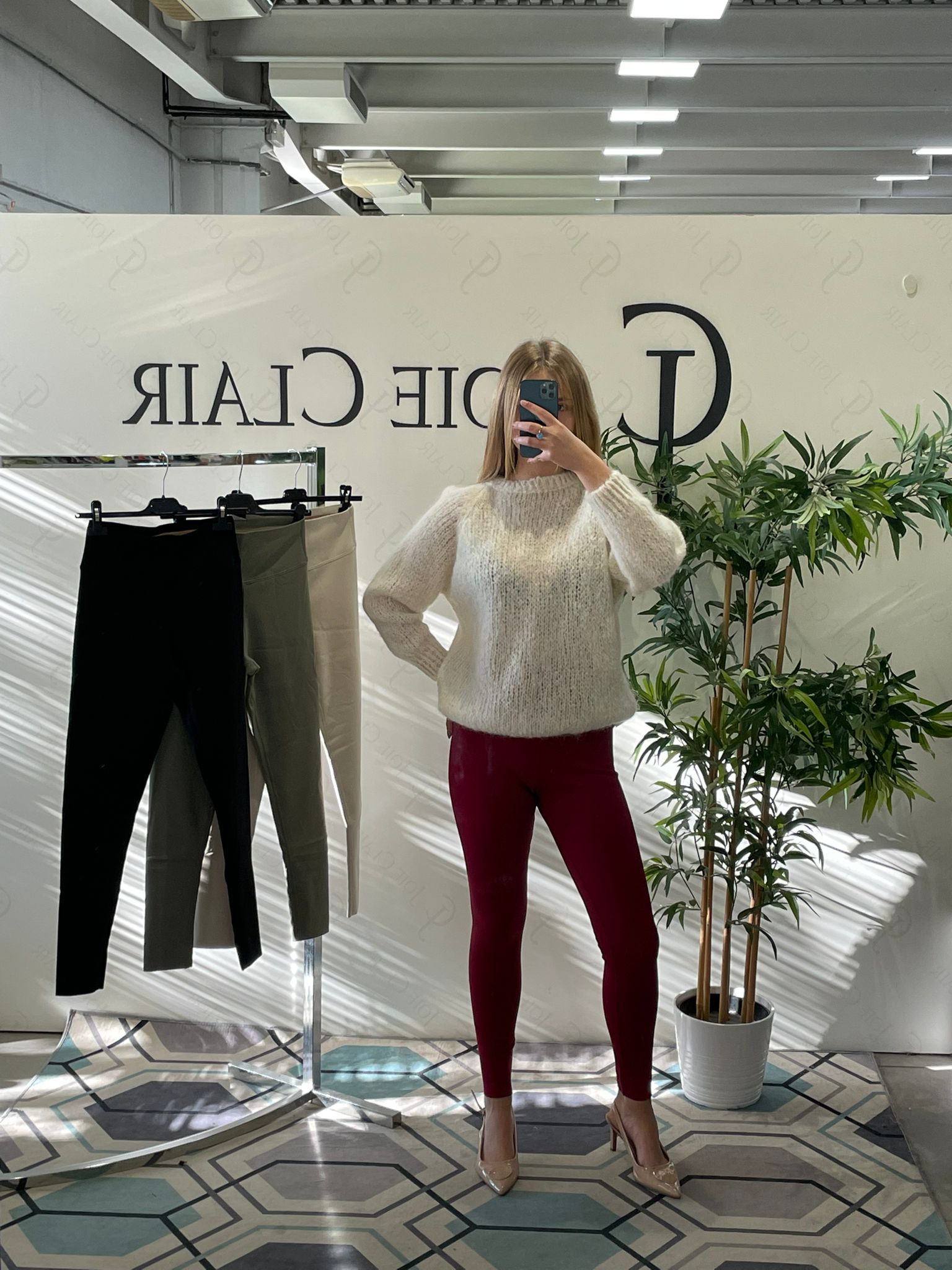 Фото Joie Clair (J-Clair)