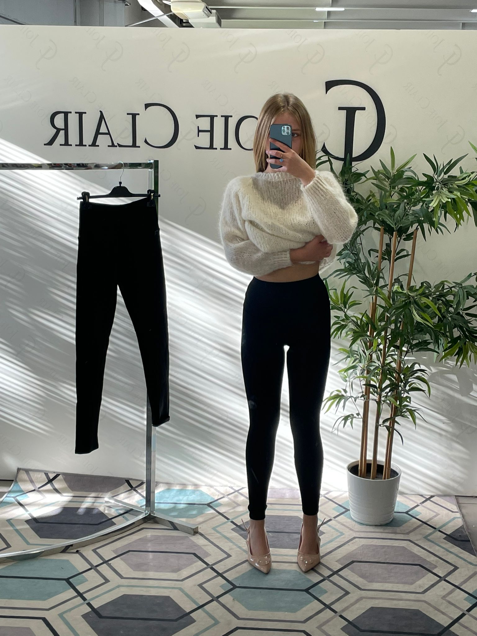 Фото Joie Clair (J-Clair)