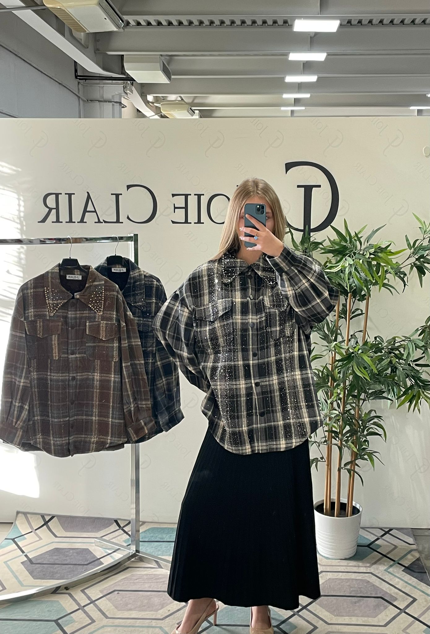 Фото Joie Clair (J-Clair)