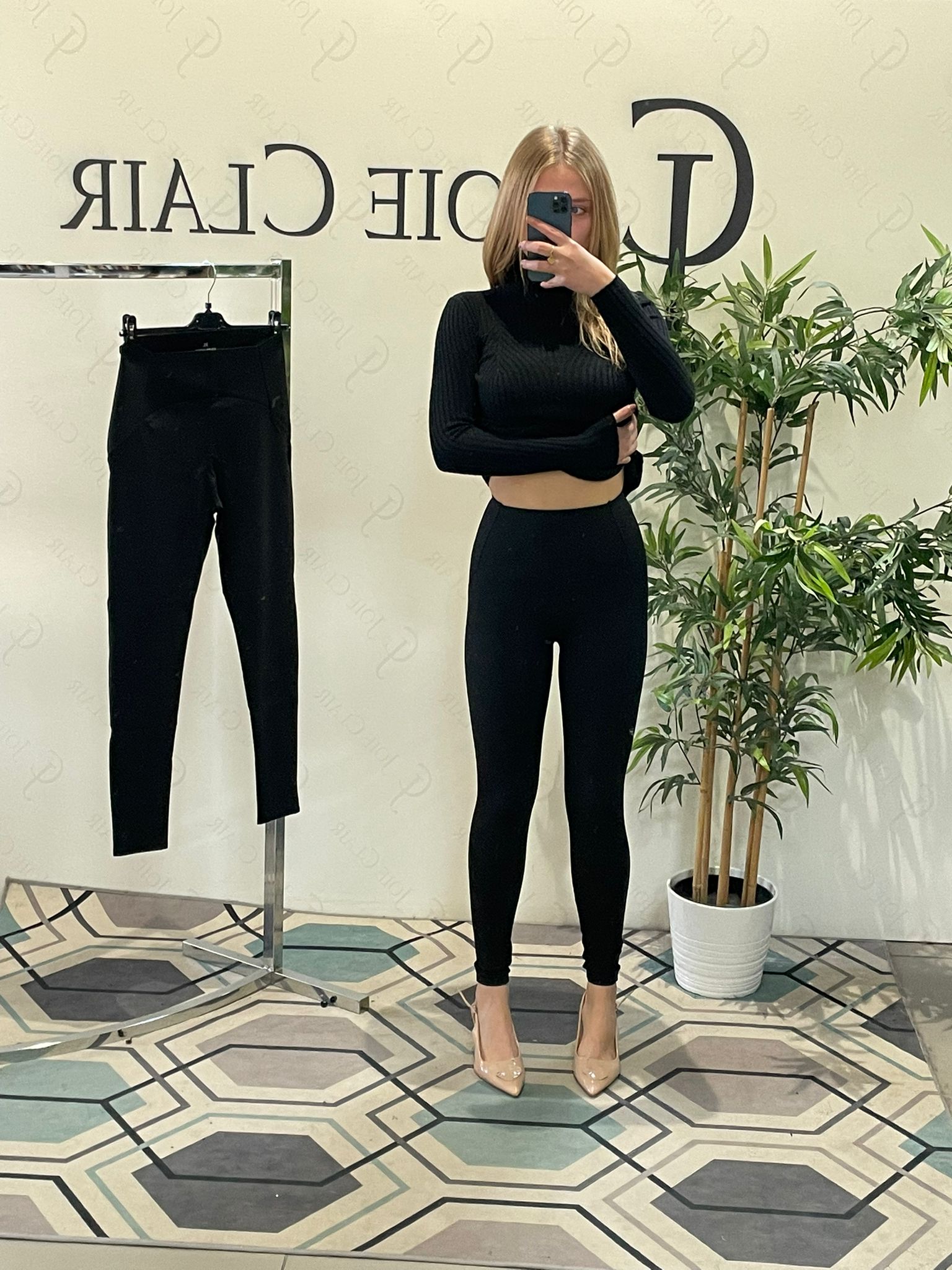 Фото Joie Clair (J-Clair)