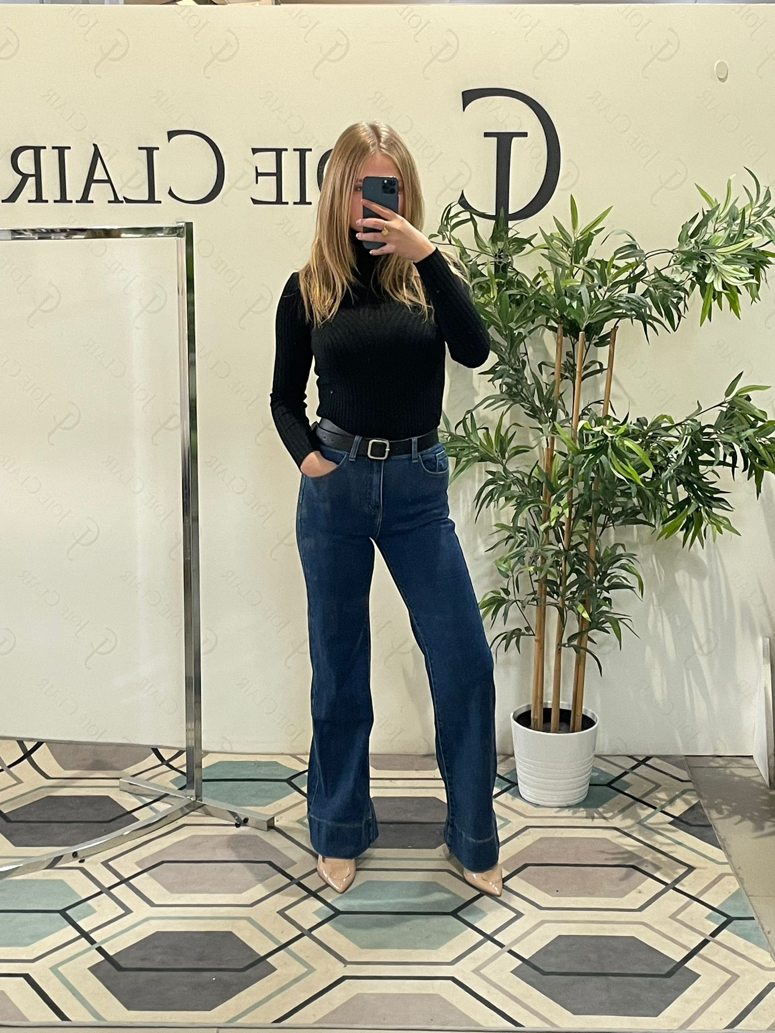 Фото Joie Clair (J-Clair)