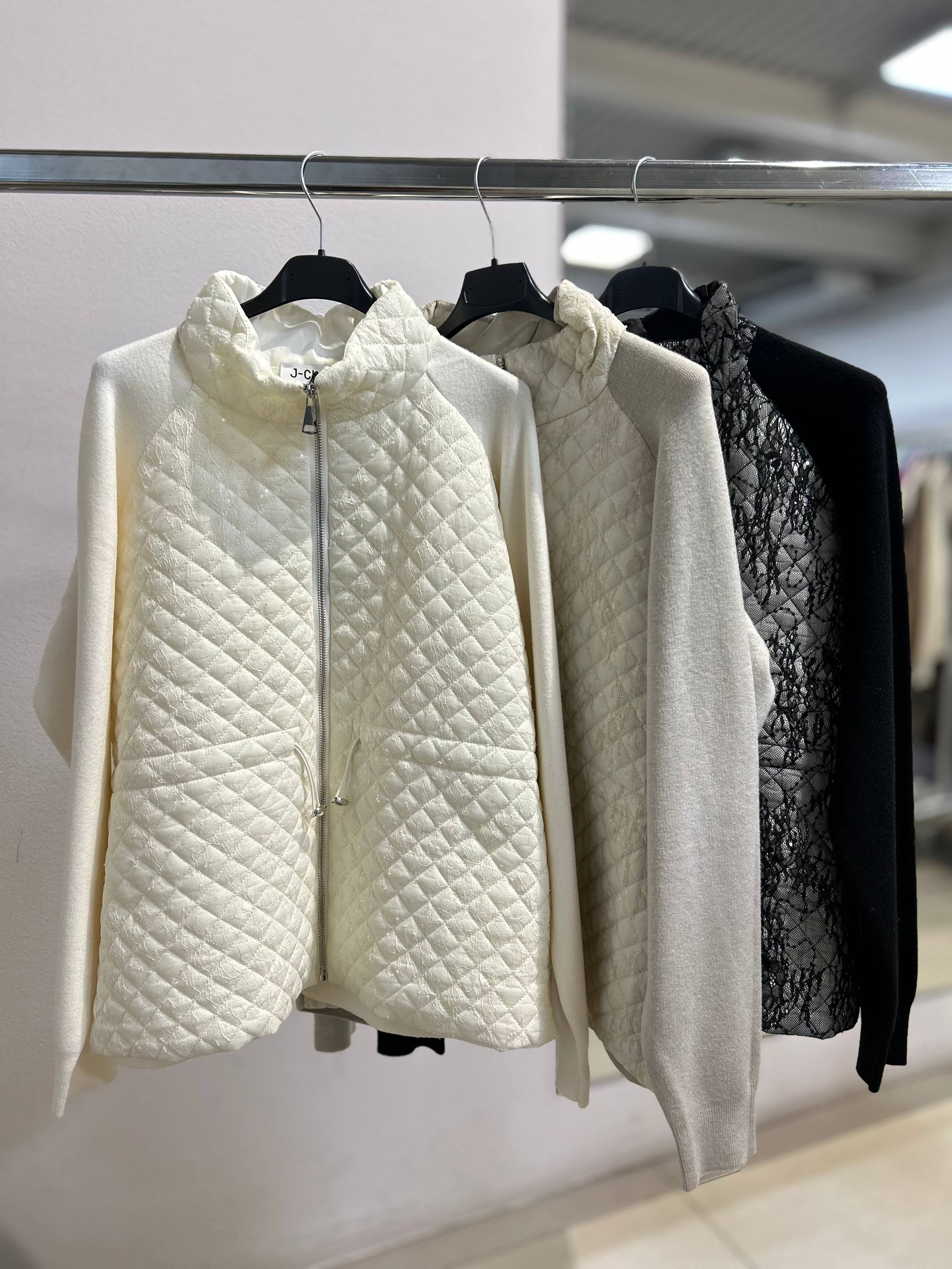 Фото Joie Clair (J-Clair)