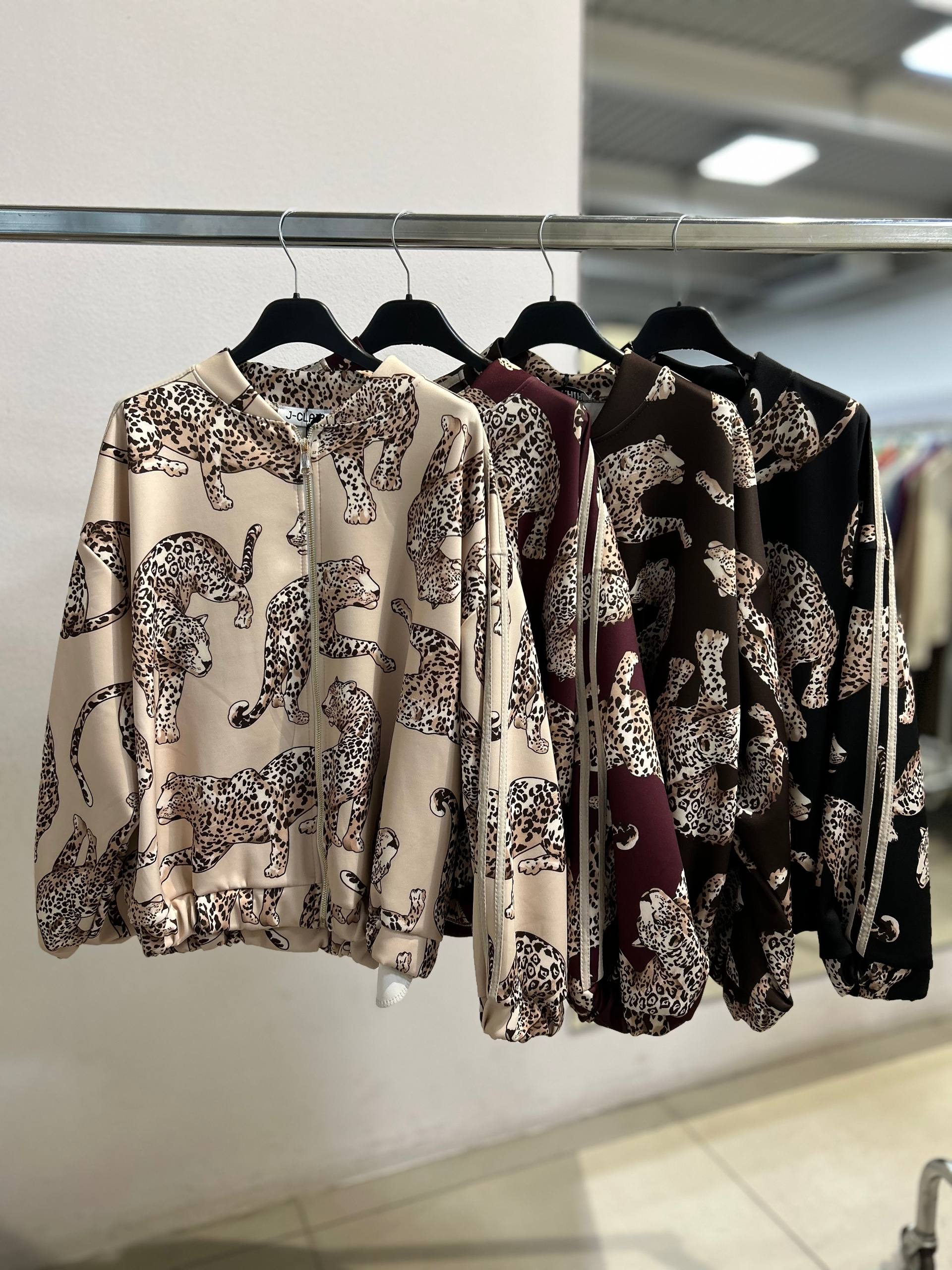 Фото Joie Clair (J-Clair)