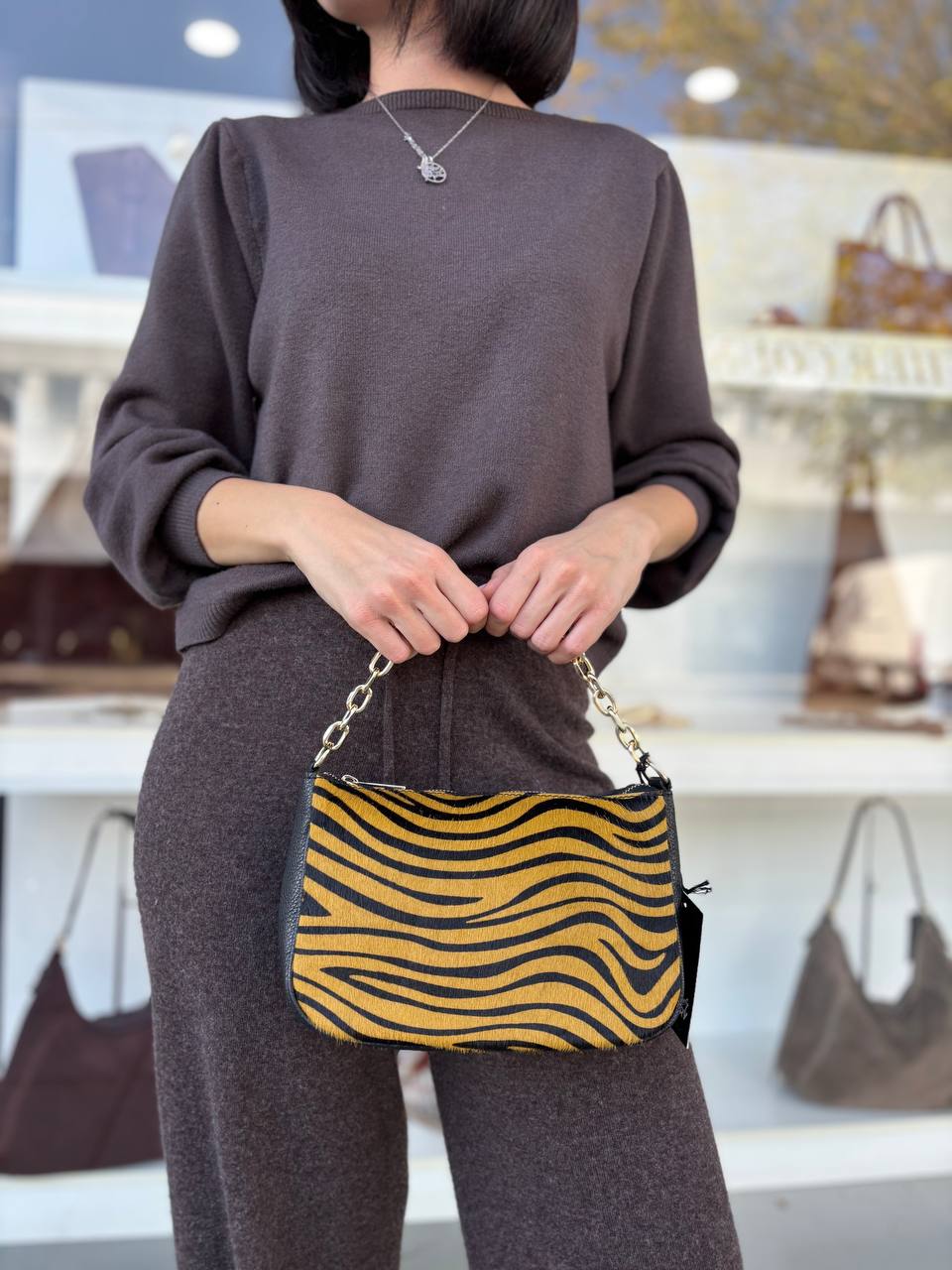 Фото Leather Country