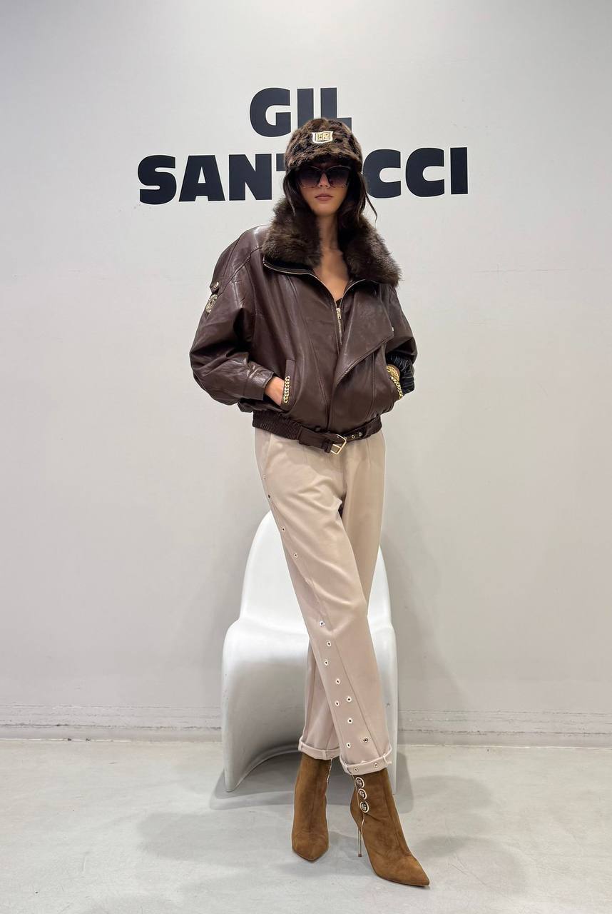 Фото Gil Santucci