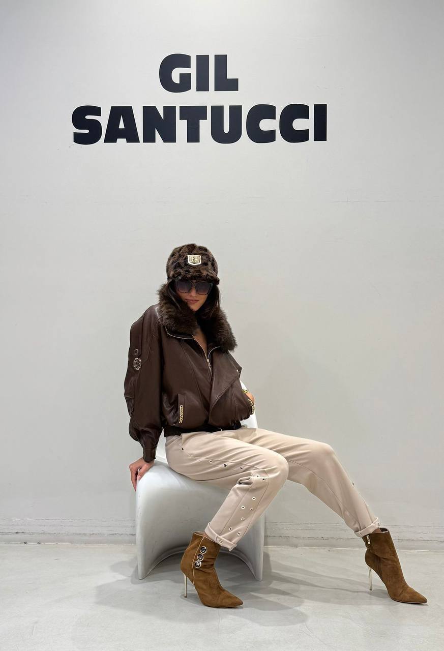 Фото Gil Santucci