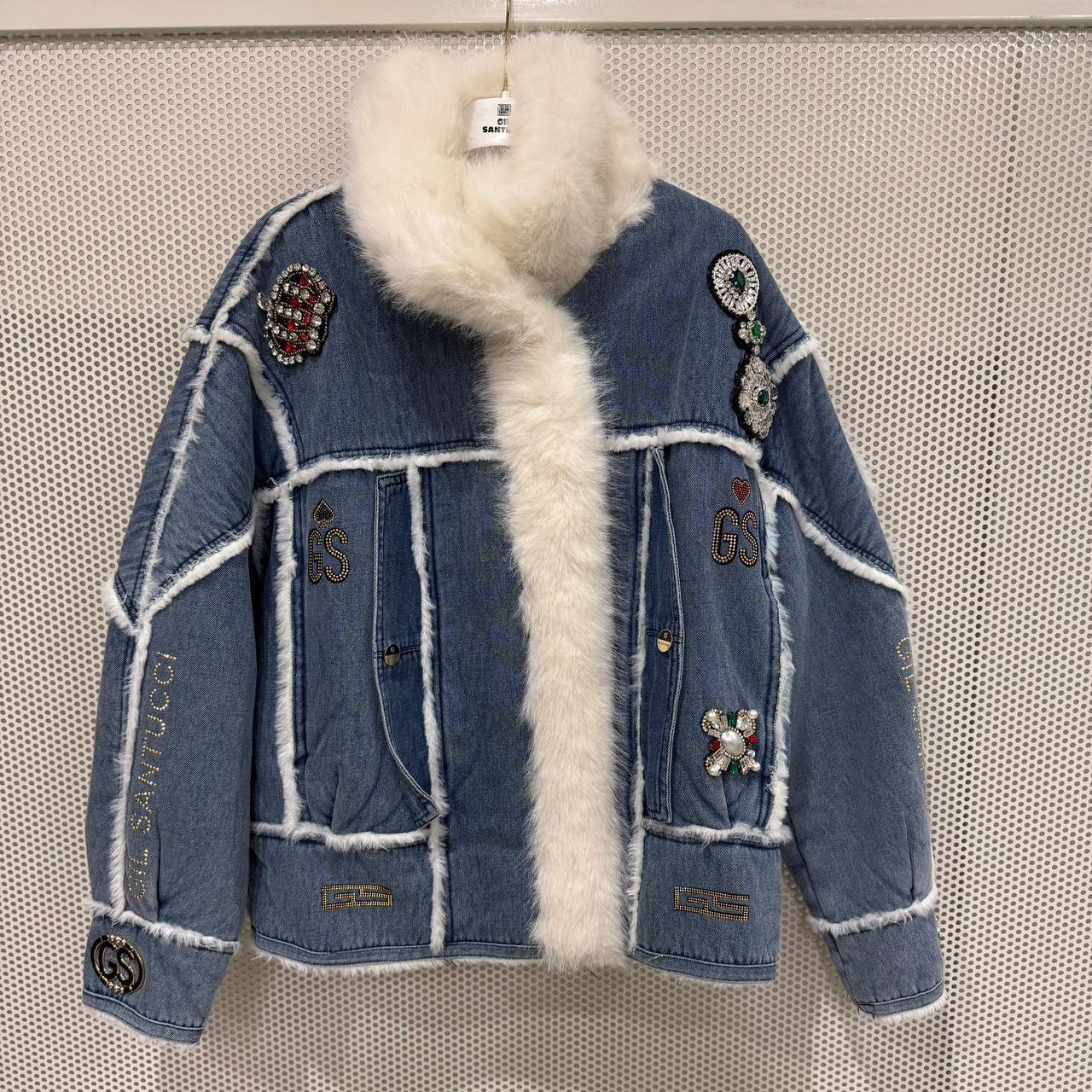 Фото Gil Santucci