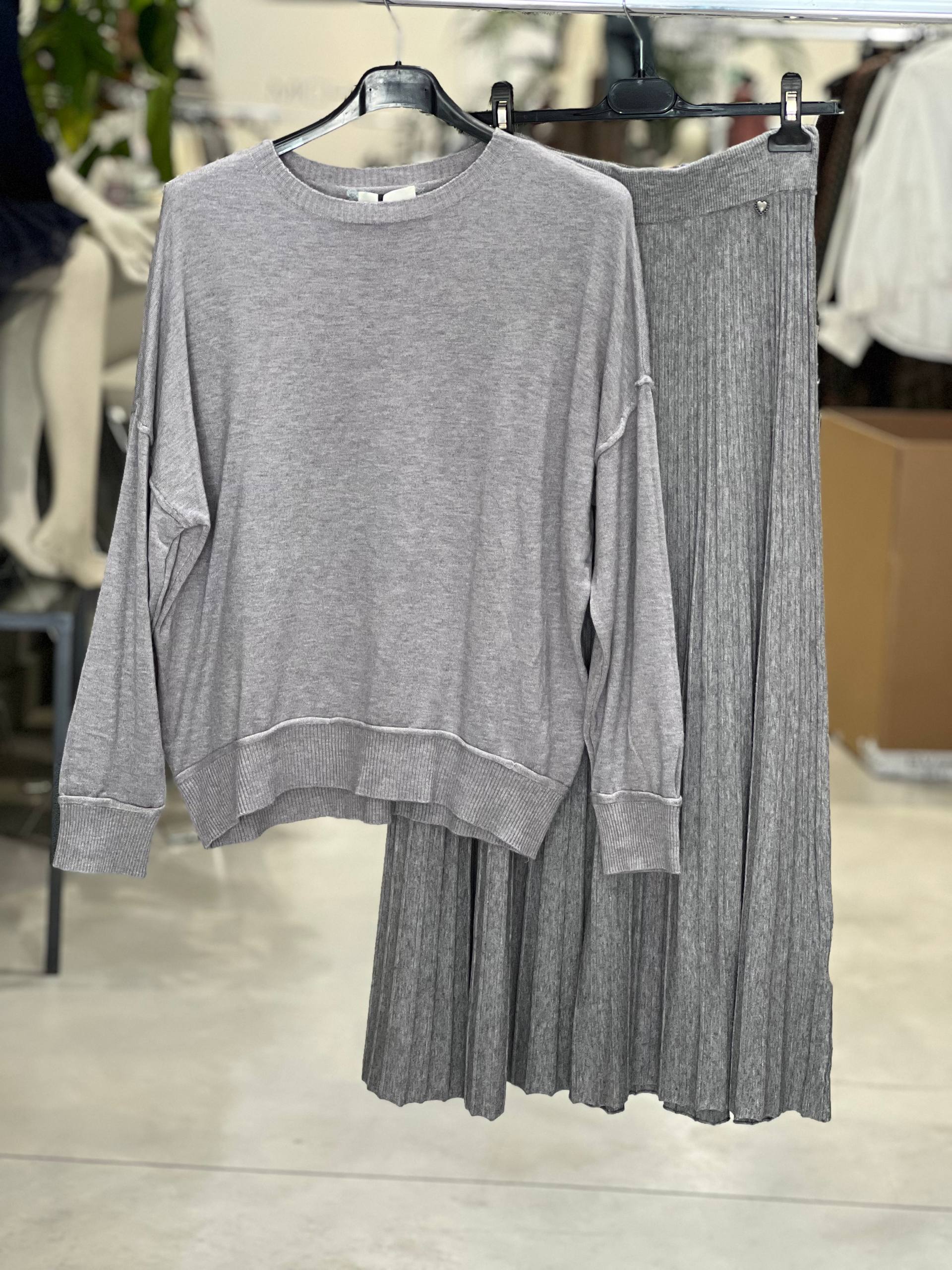 Amelie Follies (Michelle)