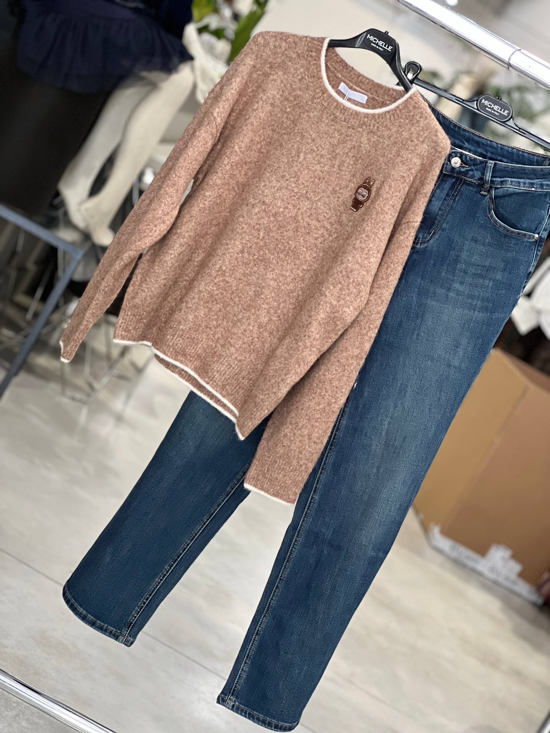 Amelie Follies (Michelle)