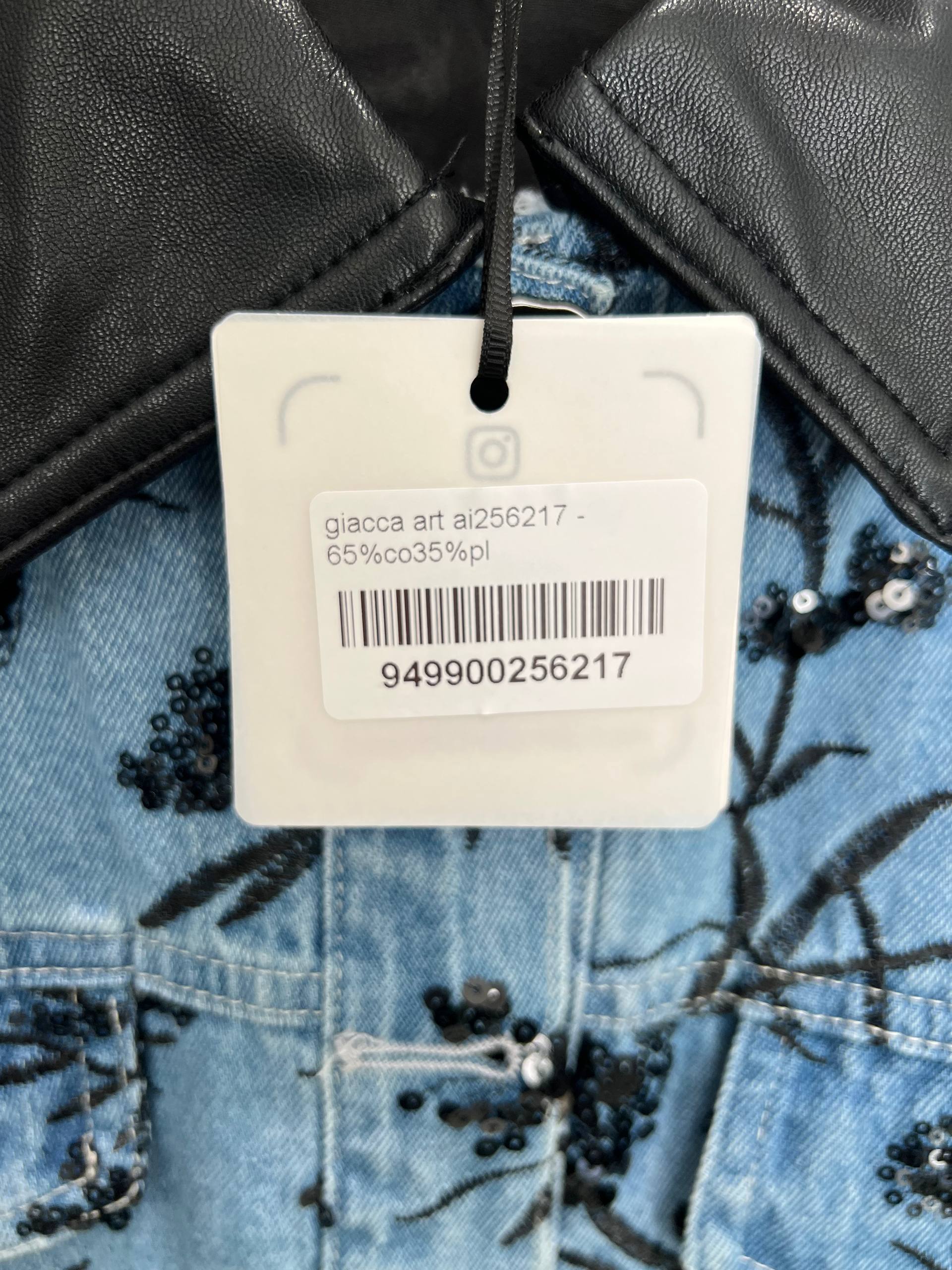 Amelie Follies (Michelle)