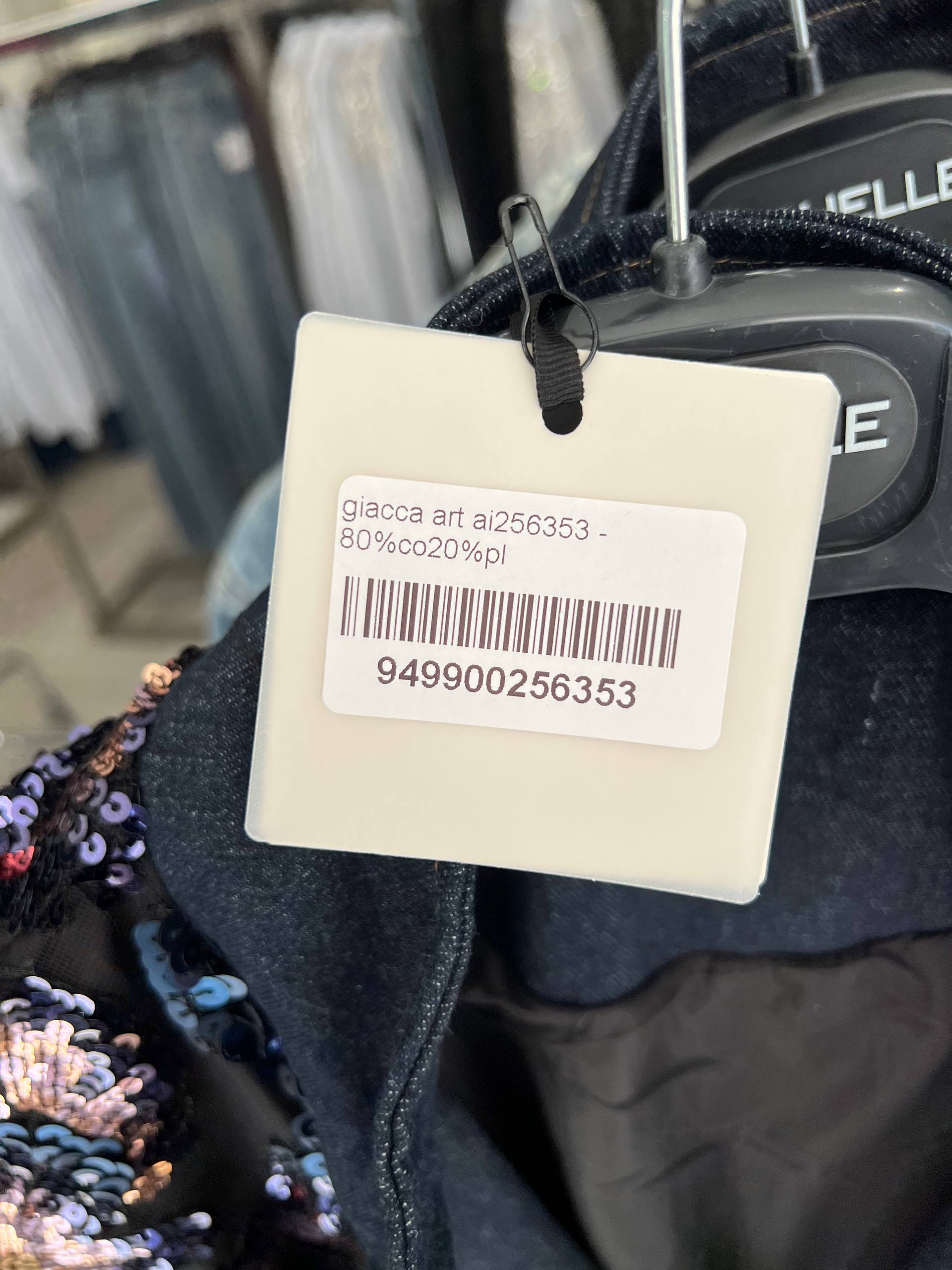 Amelie Follies (Michelle)