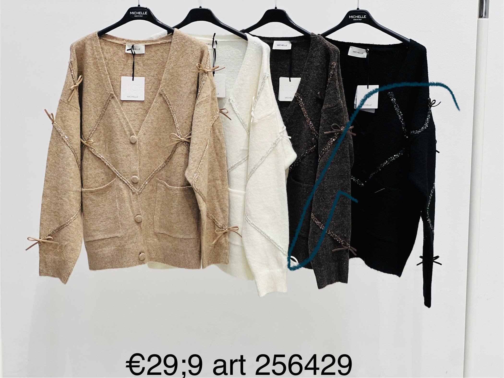 Amelie Follies (Michelle)