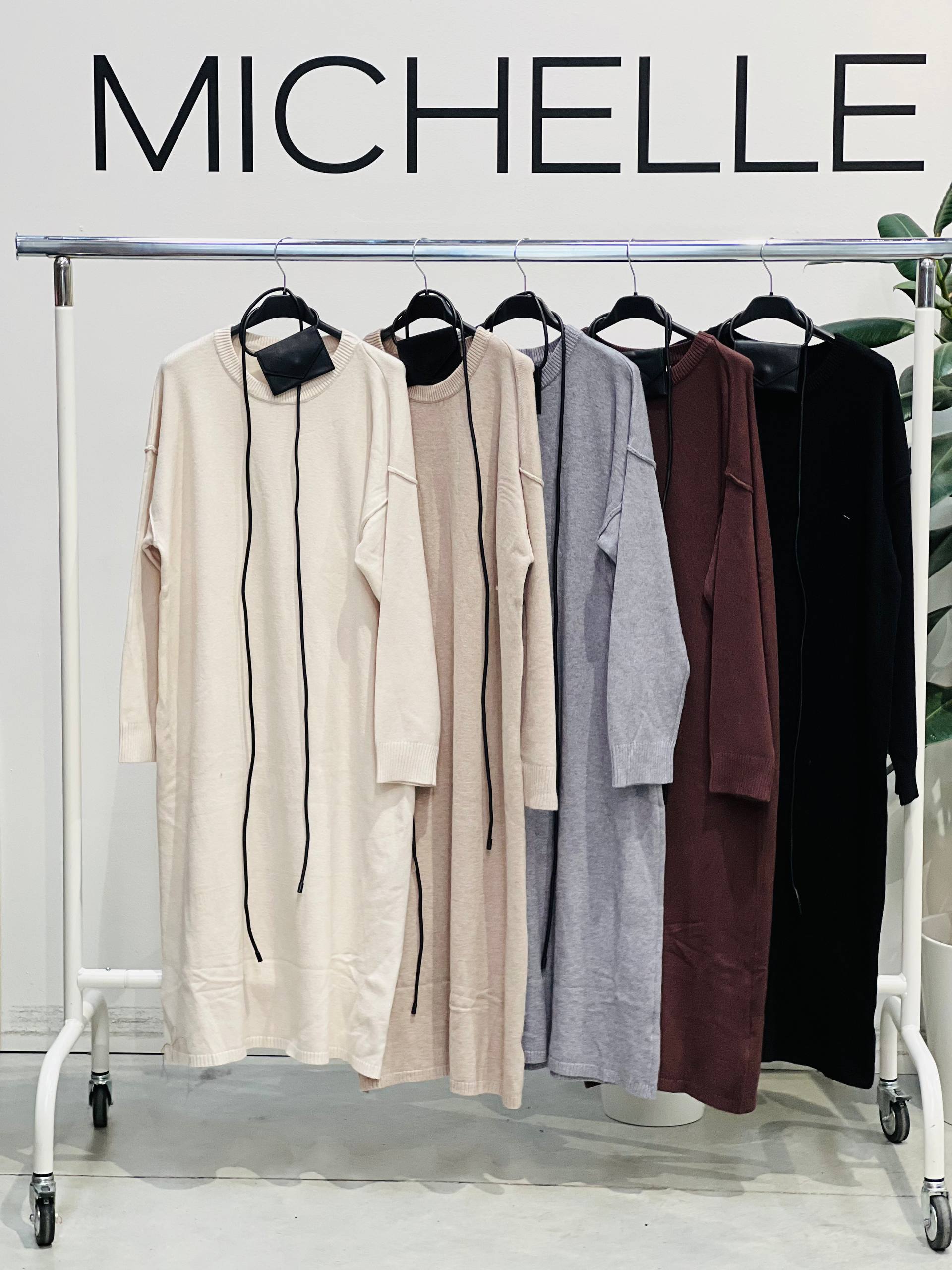 Amelie Follies (Michelle)