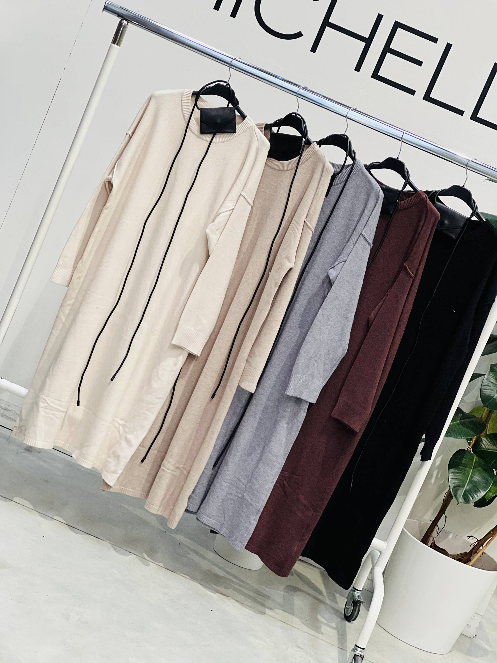 Amelie Follies (Michelle)