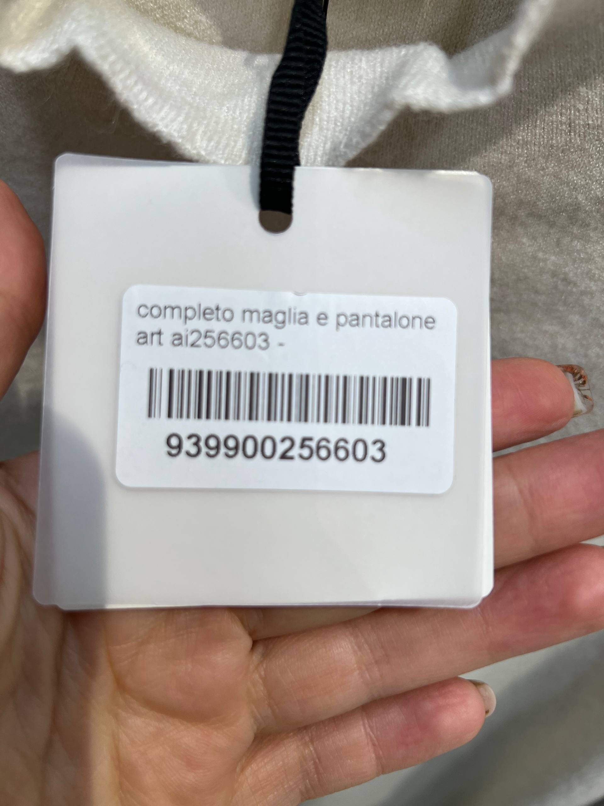 Amelie Follies (Michelle)