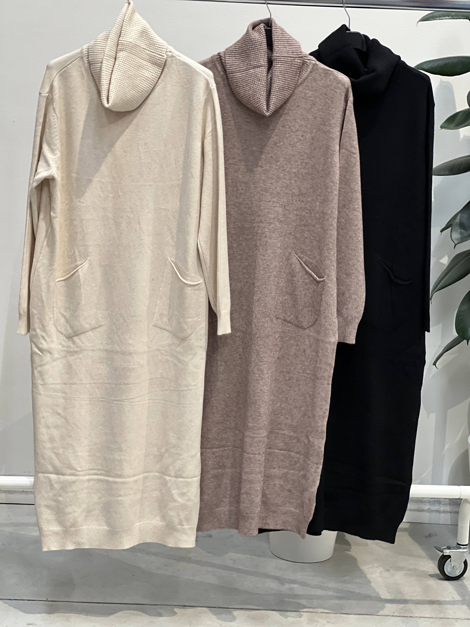 Amelie Follies (Michelle)