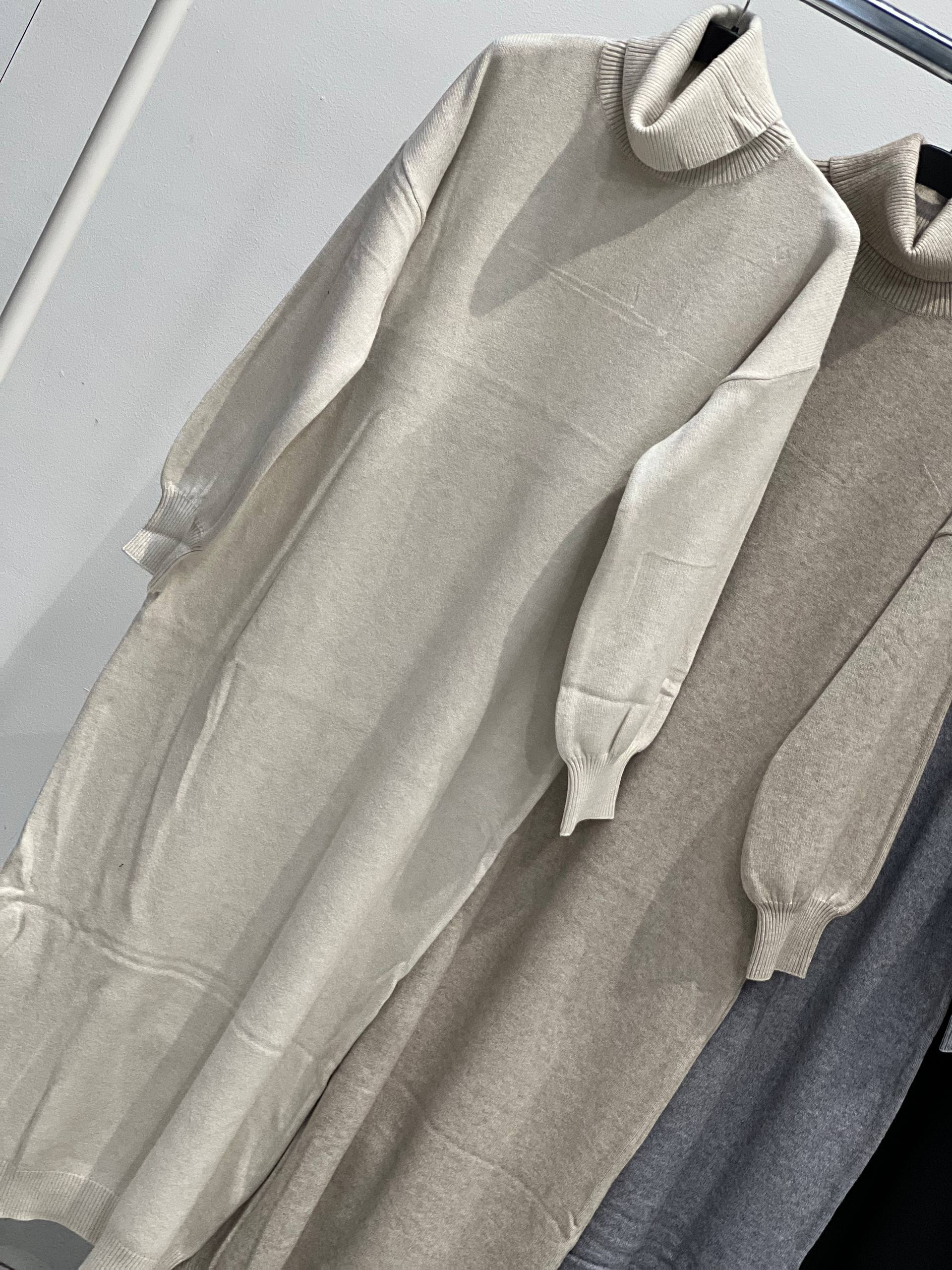 Amelie Follies (Michelle)