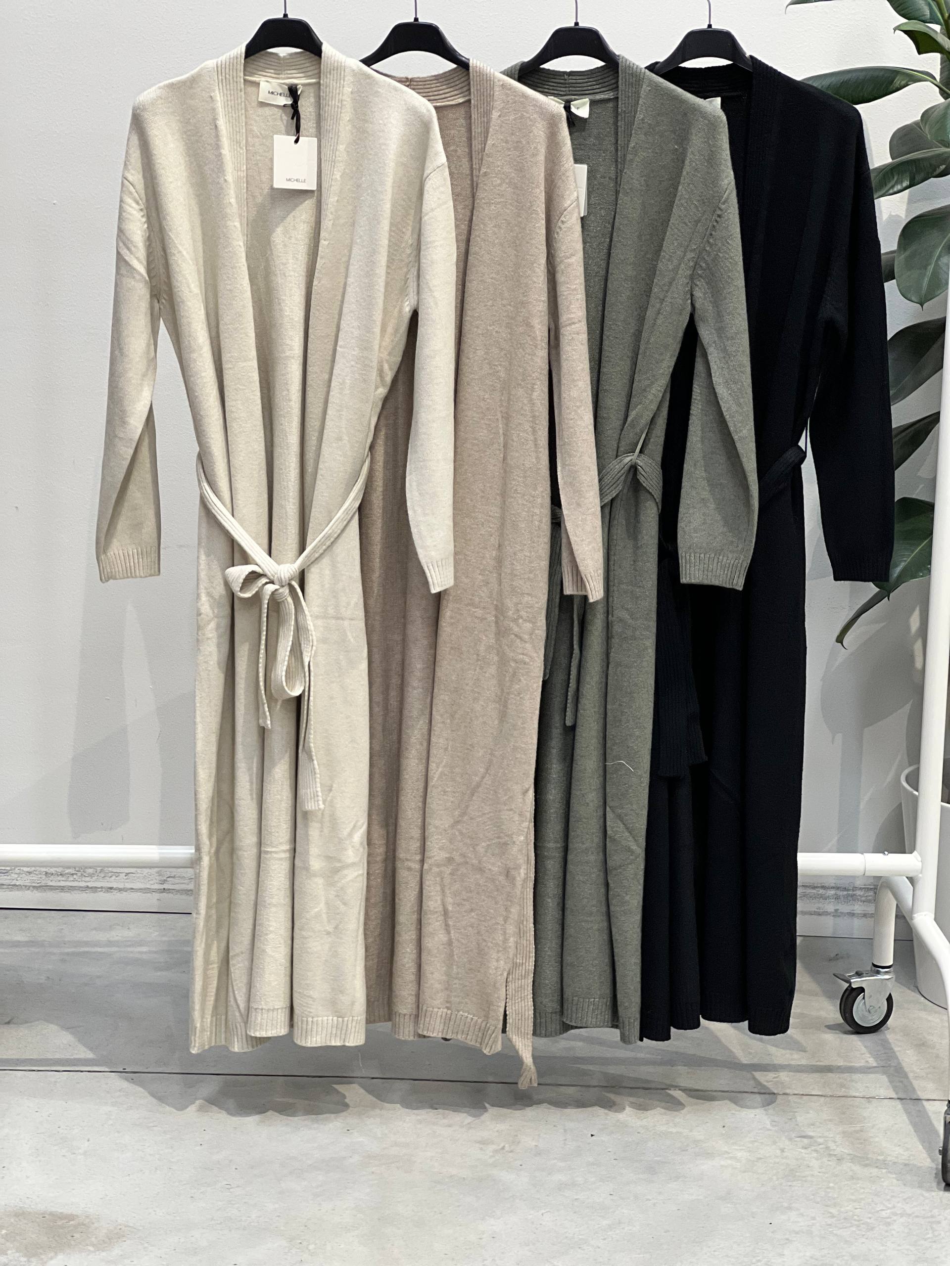 Amelie Follies (Michelle)