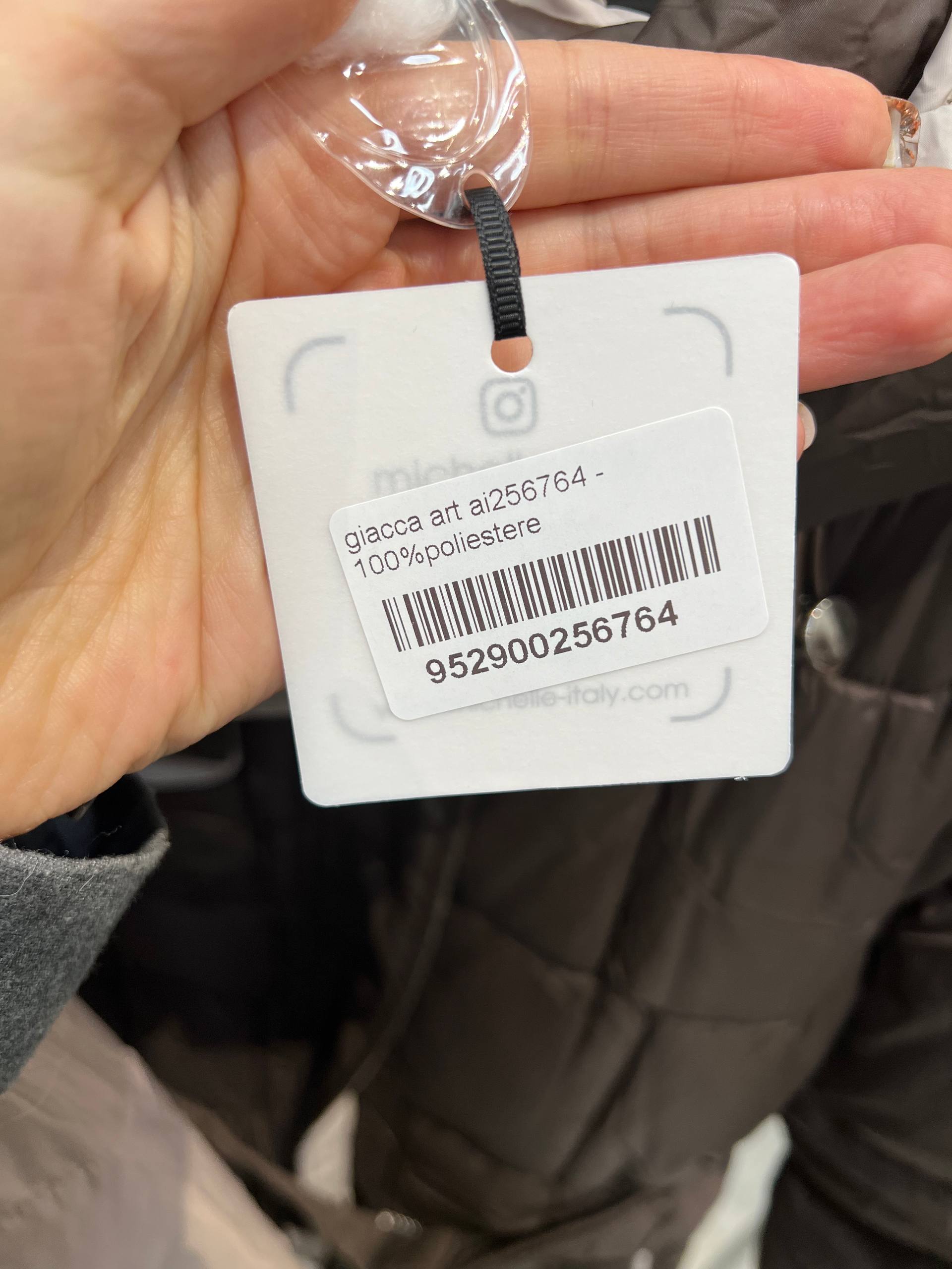 Amelie Follies (Michelle)