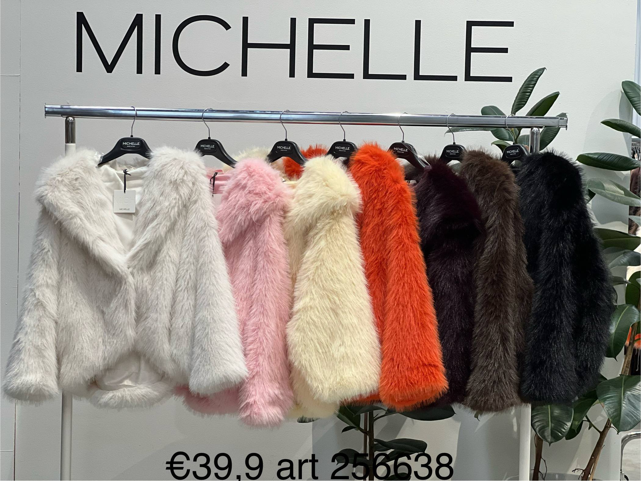 Amelie Follies (Michelle)