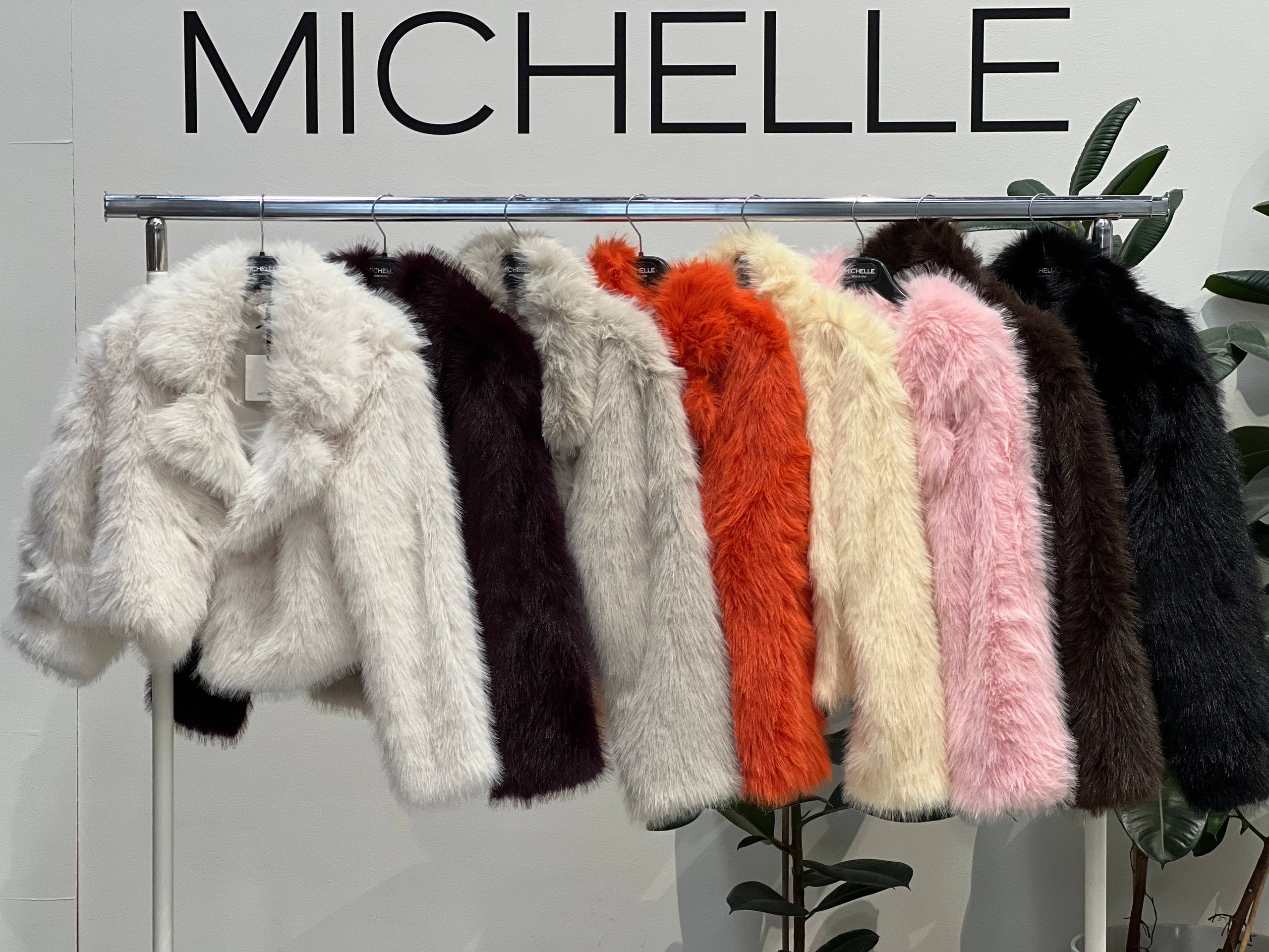 Amelie Follies (Michelle)