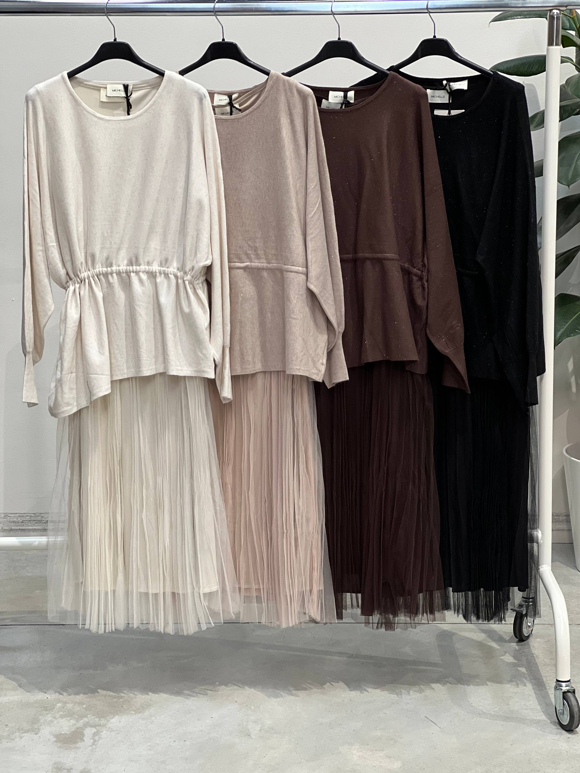 Amelie Follies (Michelle)