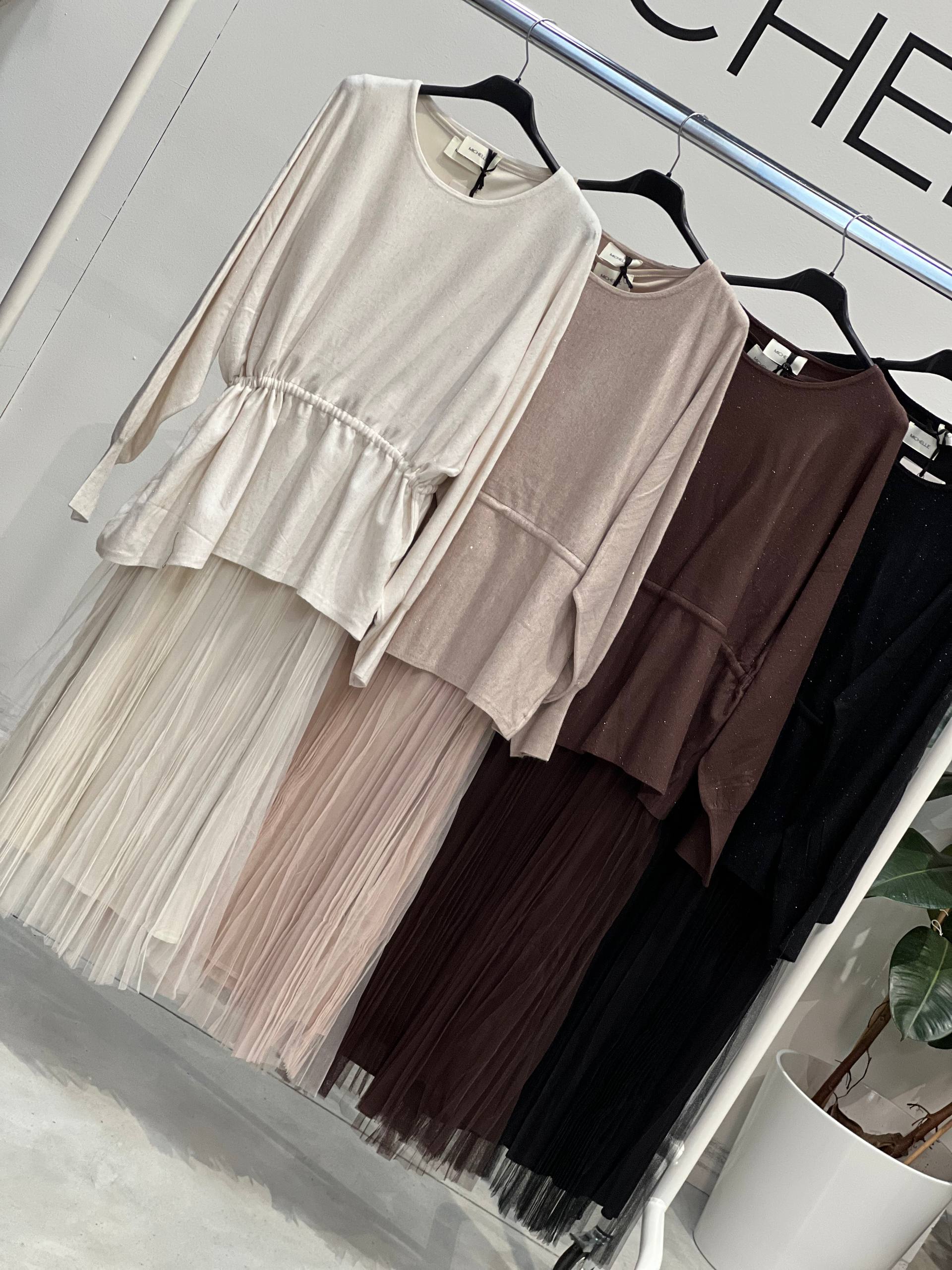 Amelie Follies (Michelle)