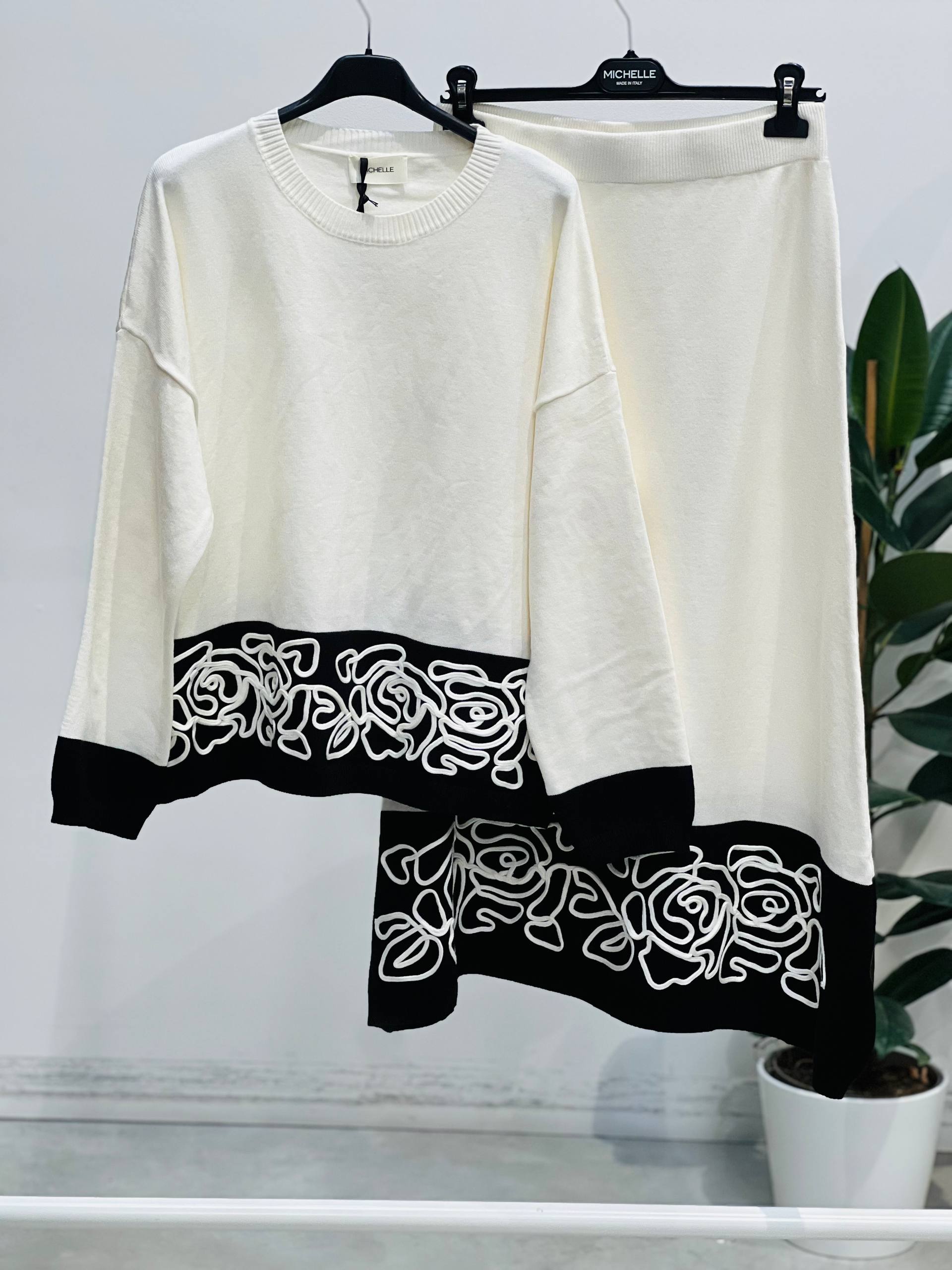 Amelie Follies (Michelle)