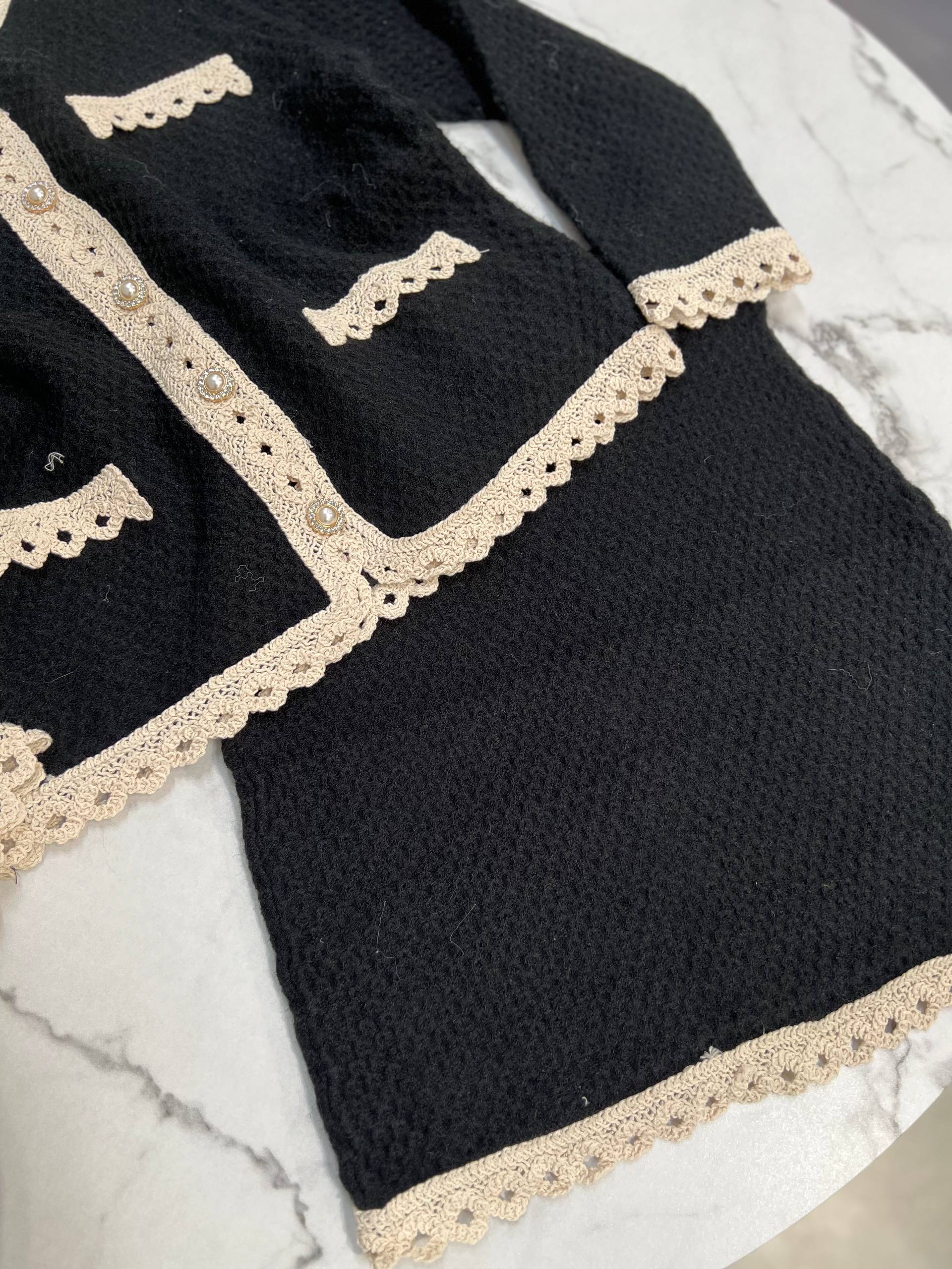 Amelie Follies (Michelle)