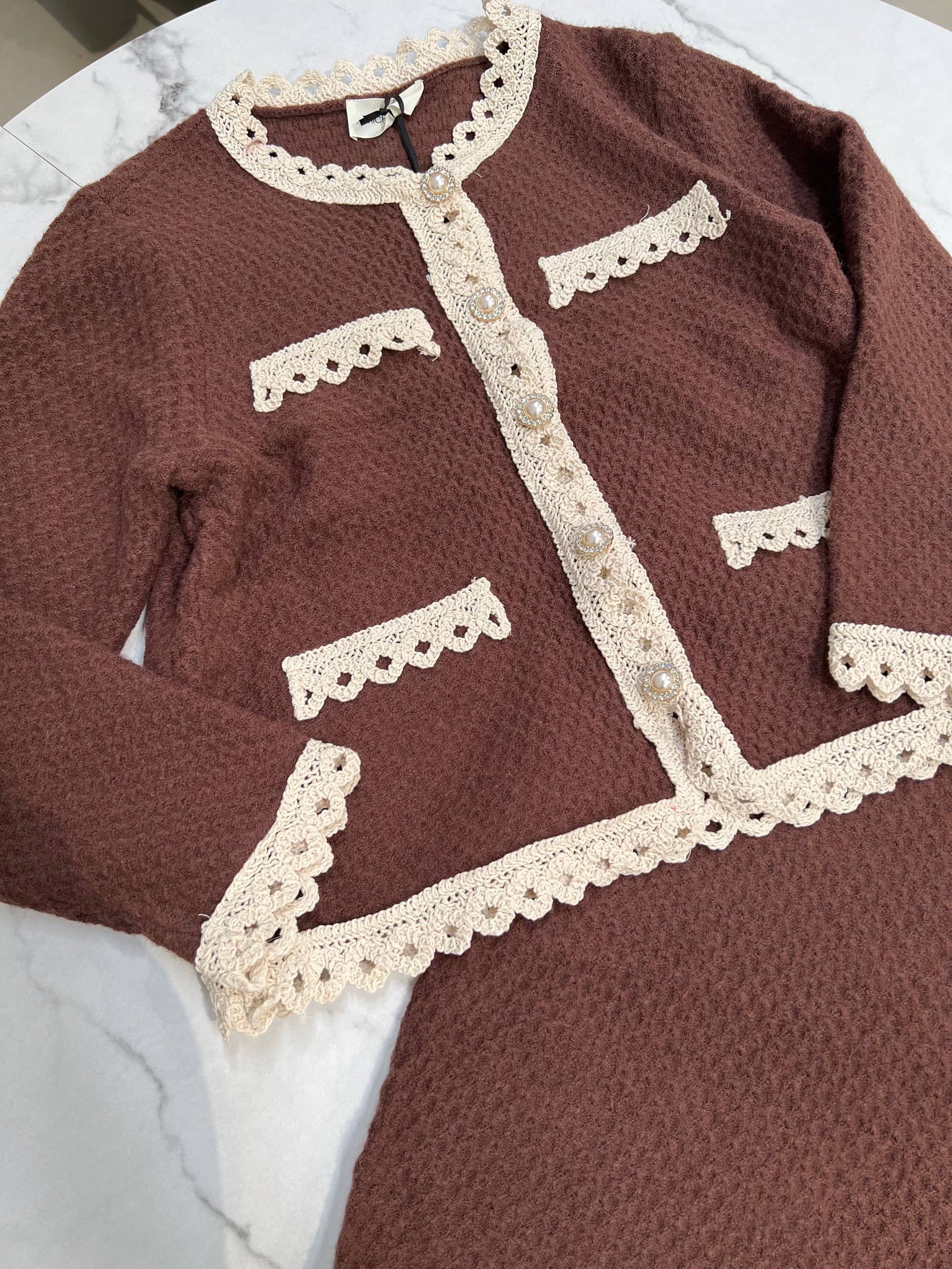 Amelie Follies (Michelle)